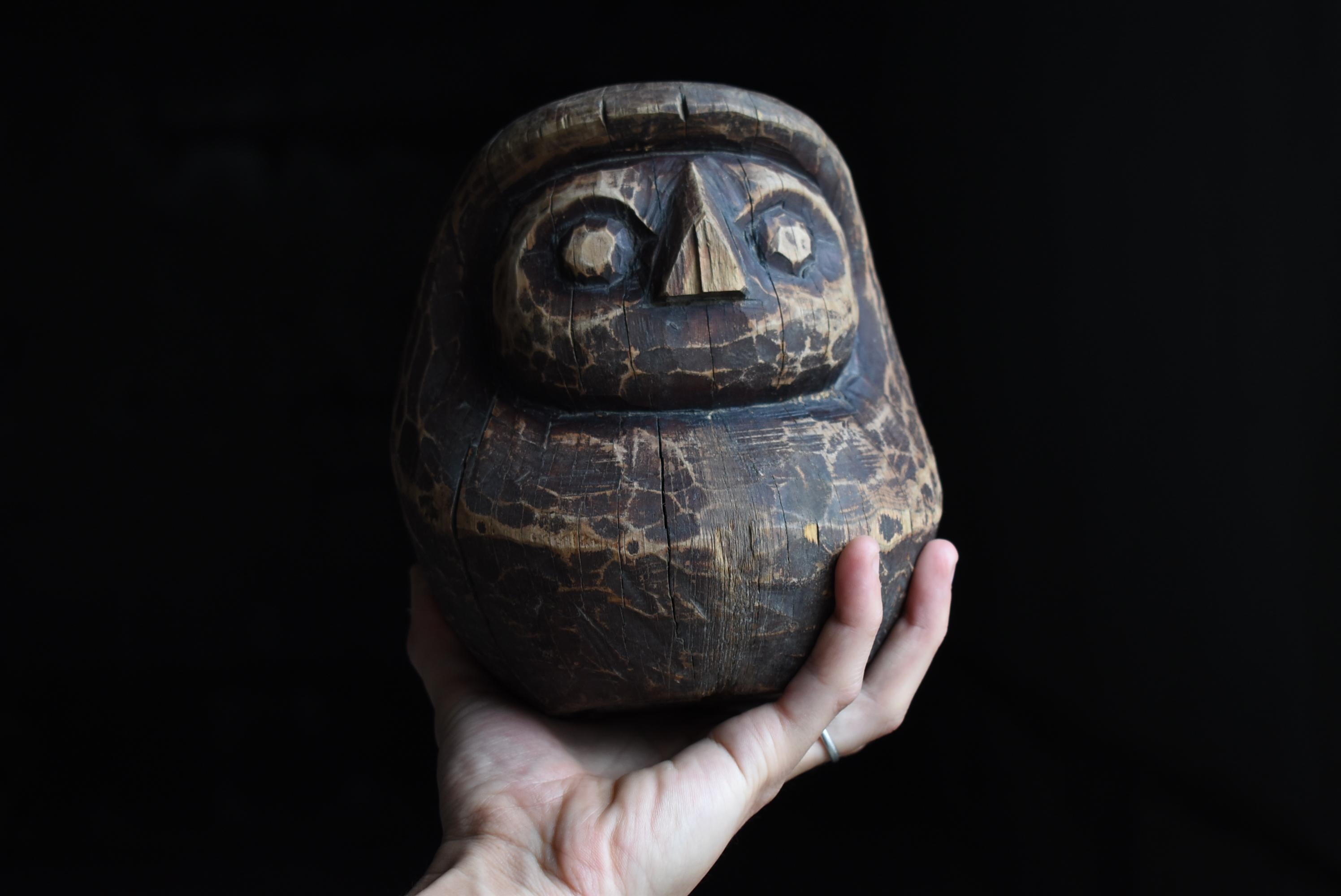 Japanese Antique Wood Carving Daruma 1860s-1900s / Sculpture Mingei Wabisabi For Sale 2