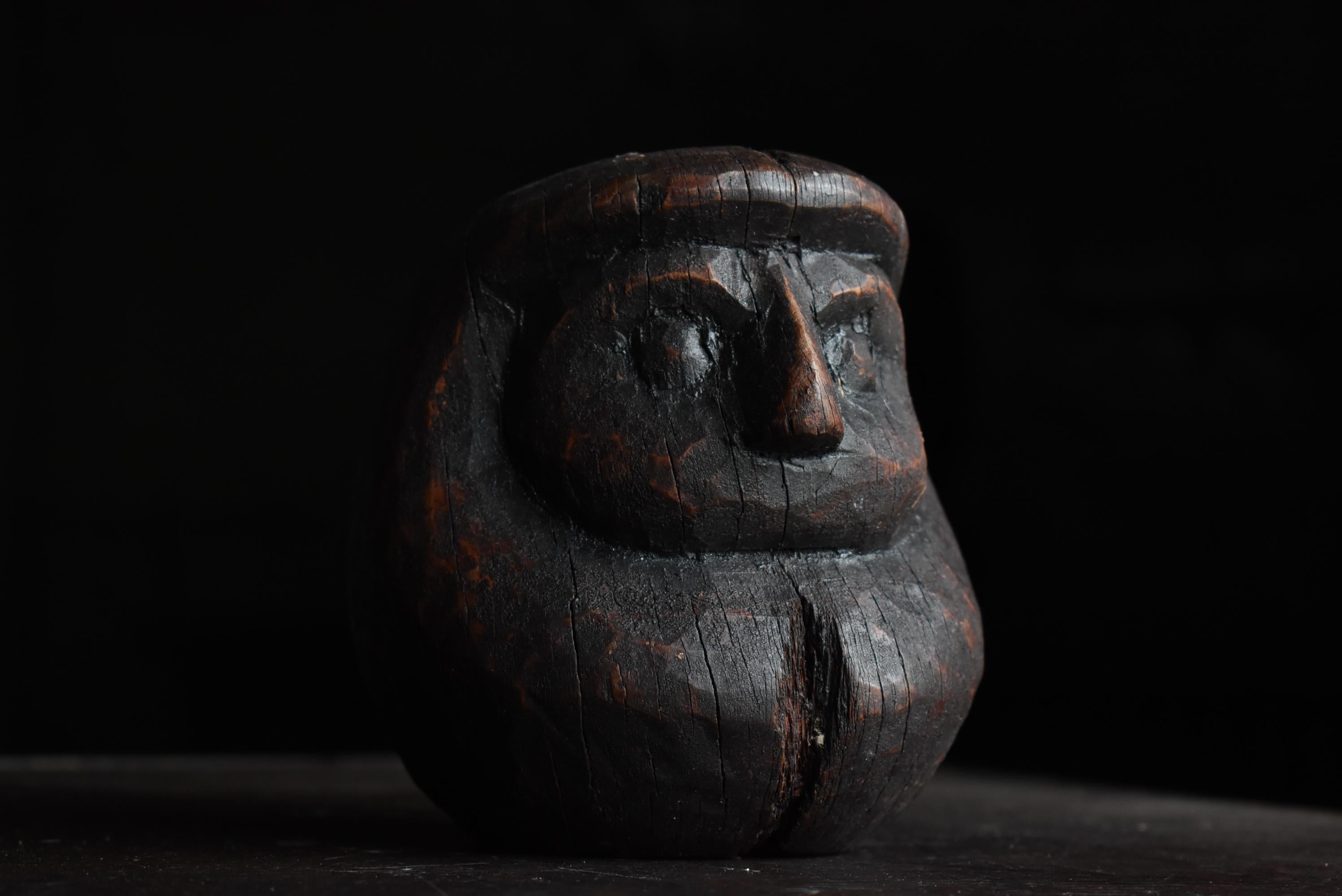 Japanese Antique Wood Carving Daruma 1860s-1900s / Sculpture Wabisabi In Good Condition In Sammu-shi, Chiba
