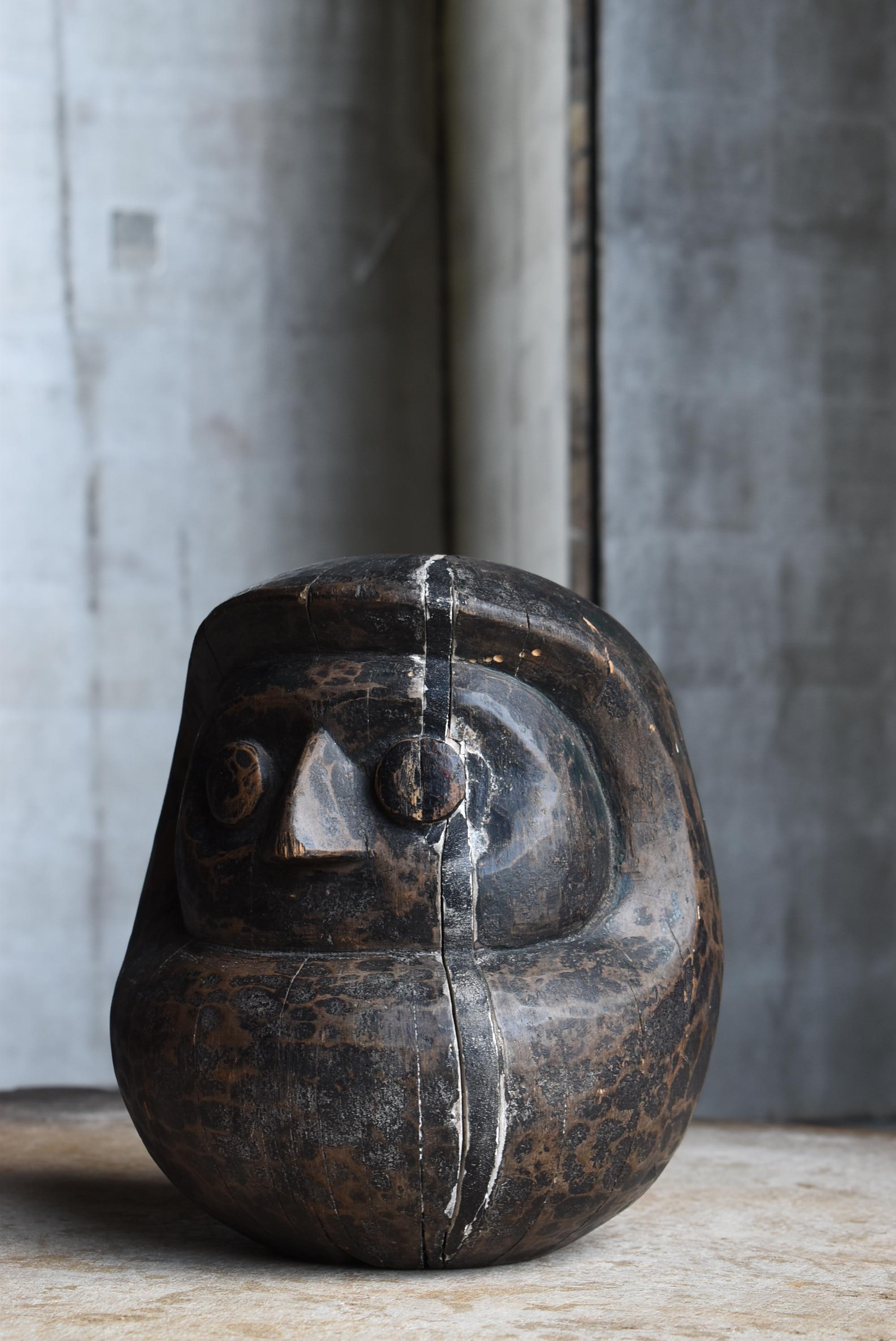 Japanese Antique Wood Carving Daruma 1860s-1920s / Sculpture Wabi Sabi Mingei For Sale 7