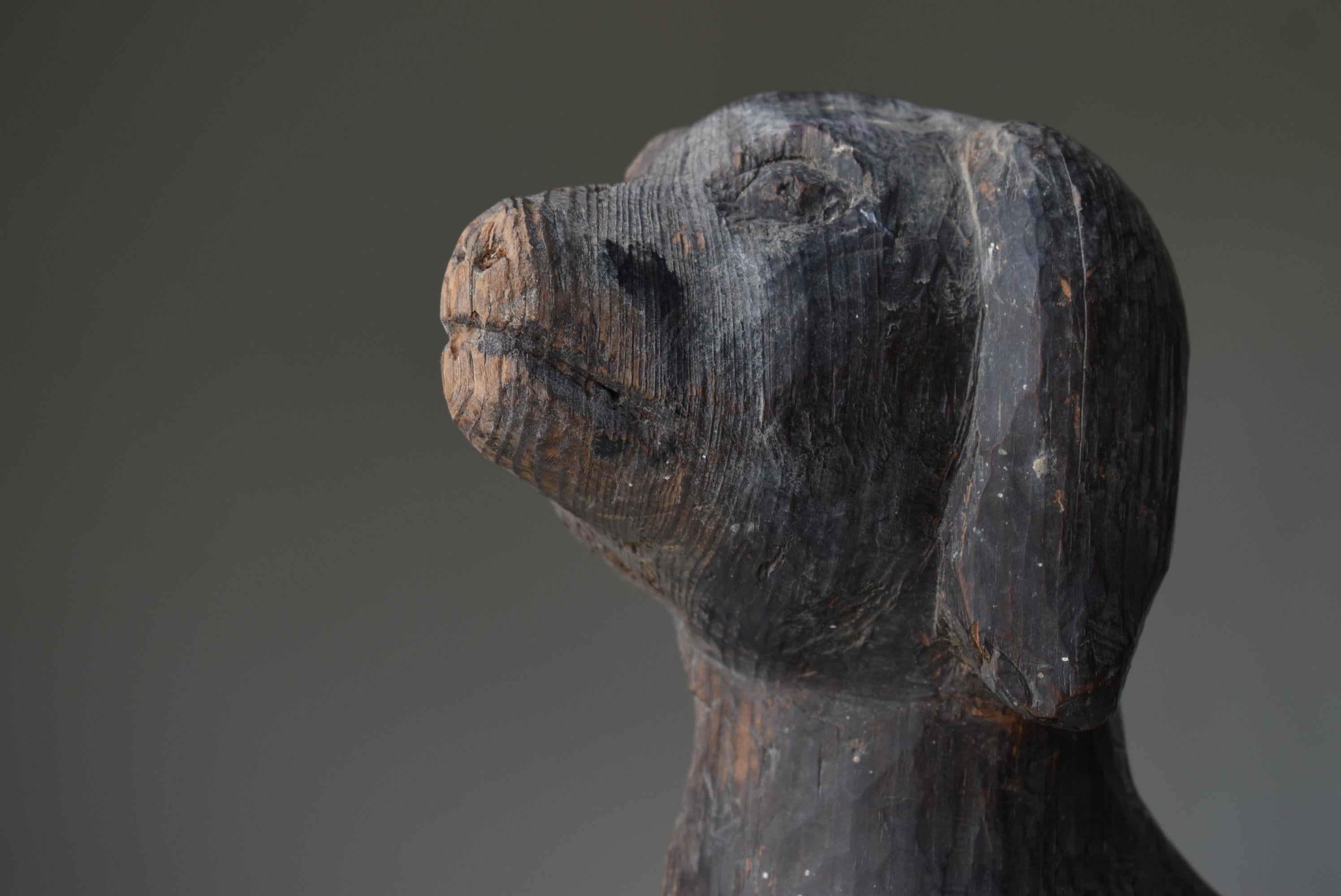 Japanese Antique Wood Carving Dog 1860s-1920s / Sculpture Wabi Sabi In Good Condition In Sammu-shi, Chiba