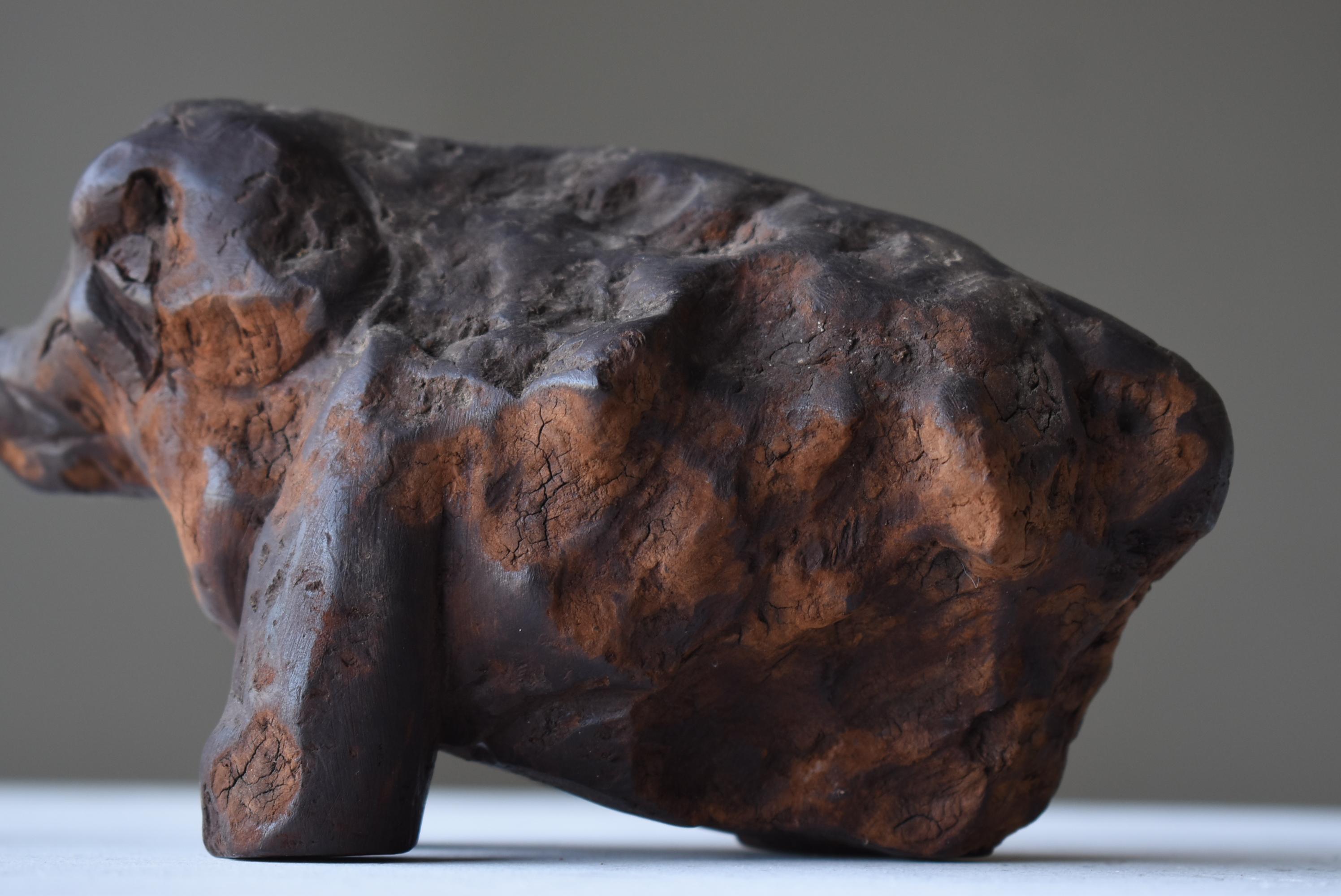 Japanese Antique Wood Carving Elephant 1860s-1920s / Wabi Sabi Sculpture Object For Sale 1