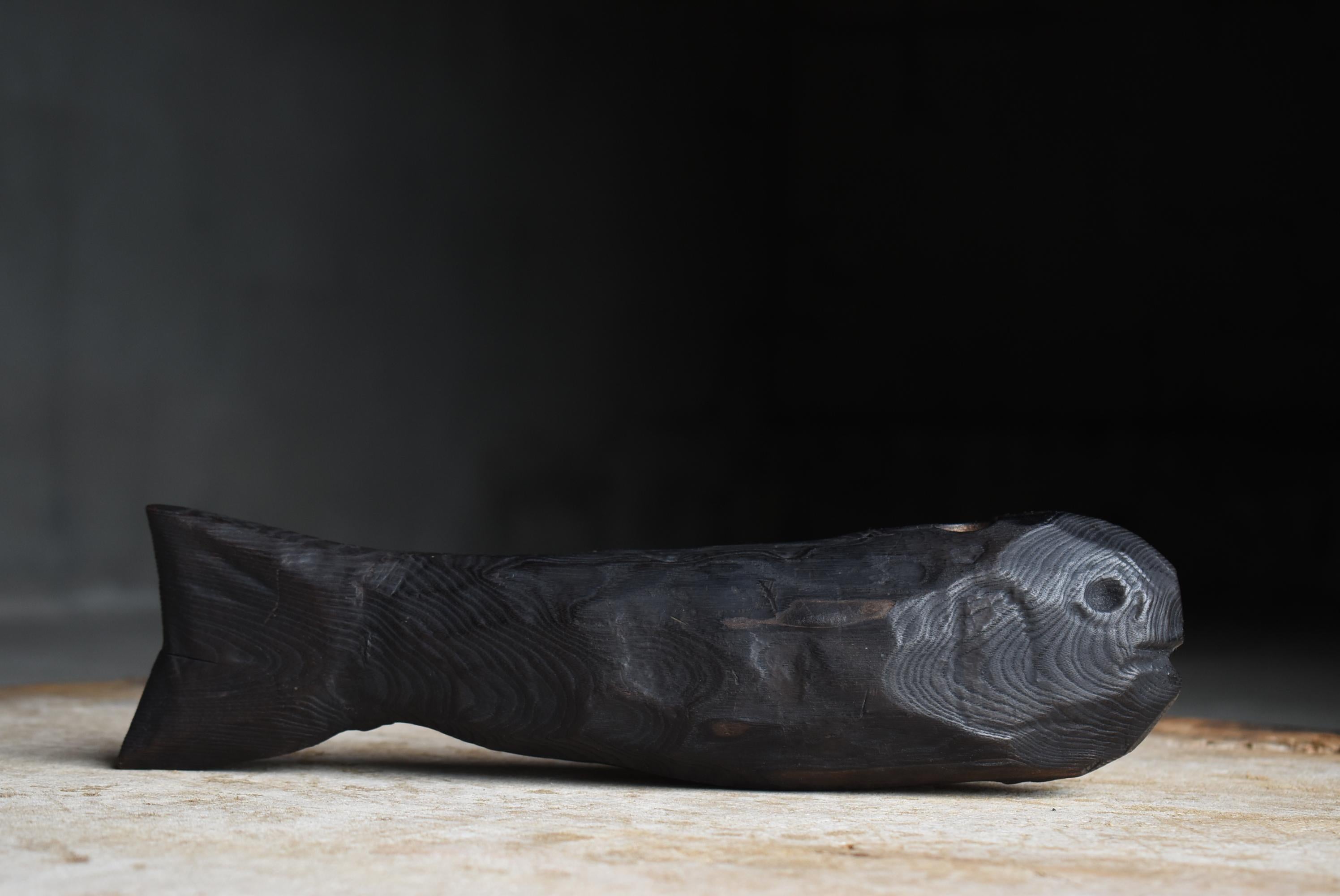 Châtaignier Sculpture japonaise ancienne en Wood Fish 1860s-1900s / Figurine Objects for Objects Wabisabi en vente