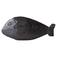 Figurine japonaise ancienne en bois sculpté représentant un poisson - 1860s-1900s - Mingei - Objet Wabisabi