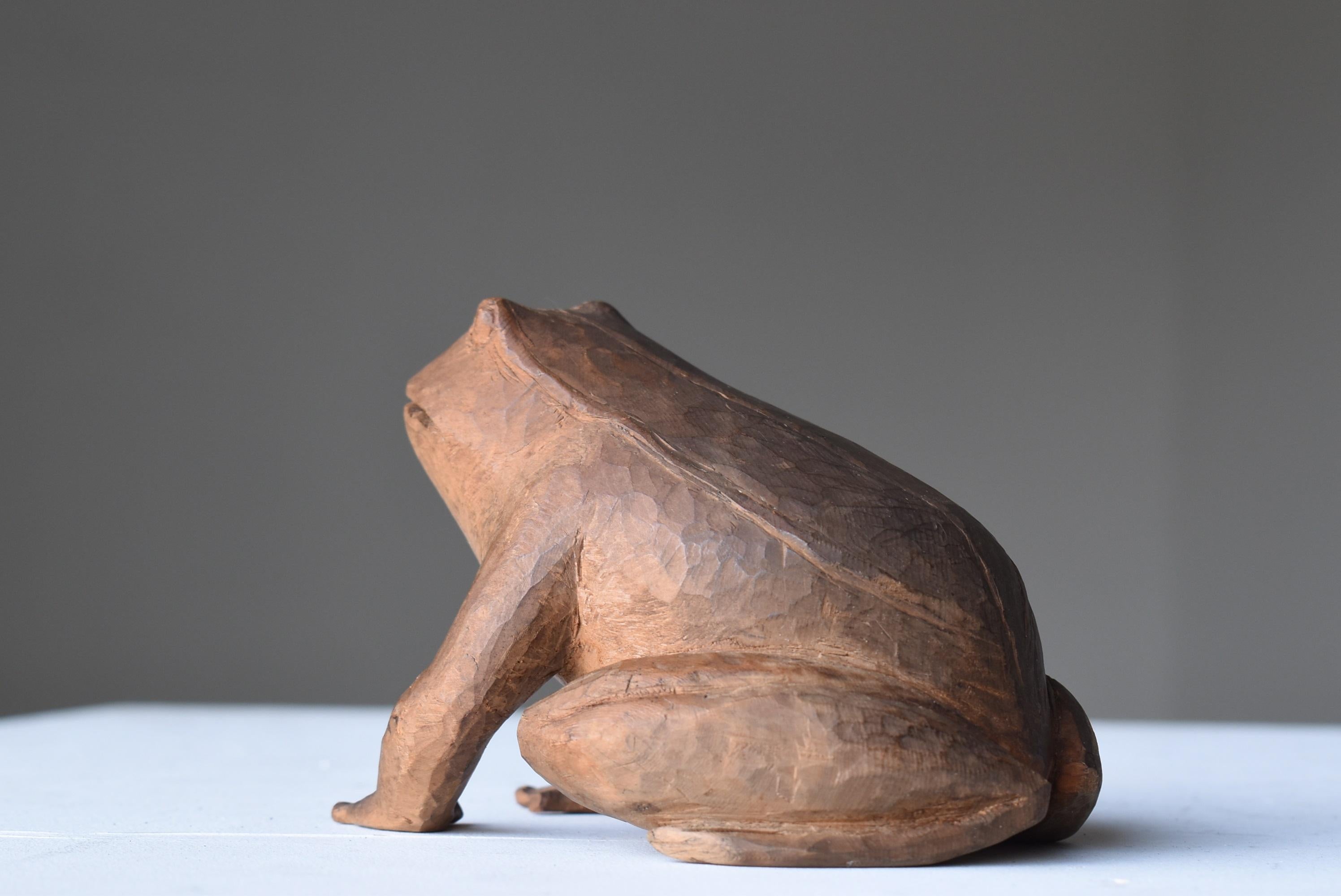 Japanese Antique Wood Carving Frog 1860s-1920s/sculpture Mingei Object In Good Condition In Sammu-shi, Chiba