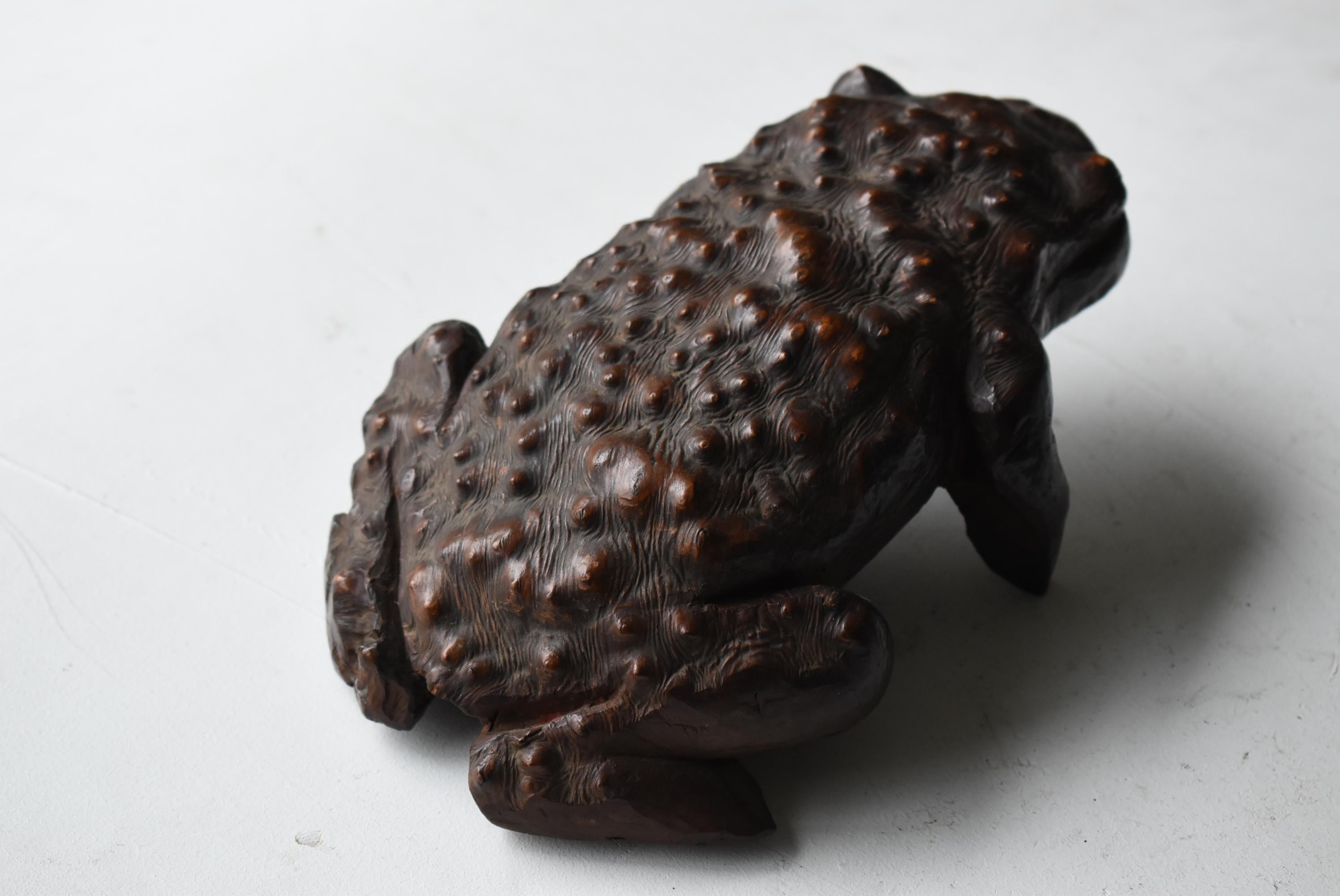 Japanese Antique Wood Carving Frog 1900s-1940s / Sculpture Wabi Sabi  For Sale 7