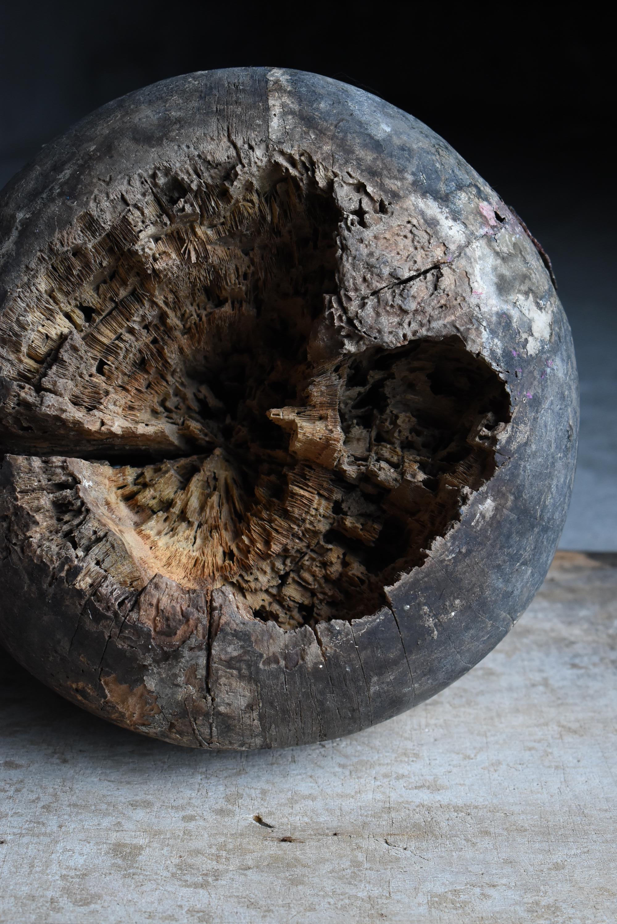 Japanische antike japanische Holzschnitzerei Große Daruma 1860er-1920er Jahre / Skulptur Wabisabi 6