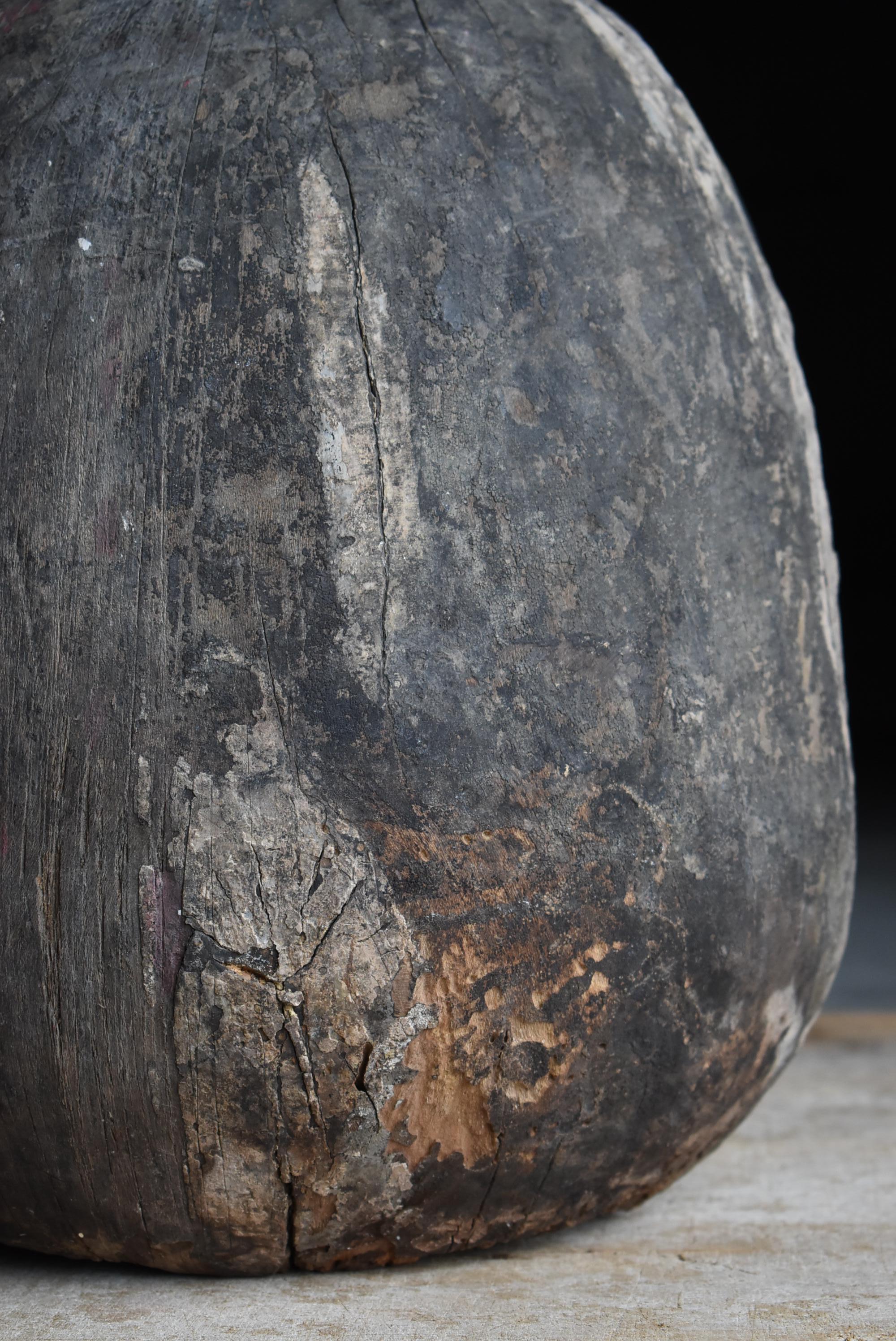 Japanische antike japanische Holzschnitzerei Große Daruma 1860er-1920er Jahre / Skulptur Wabisabi 2