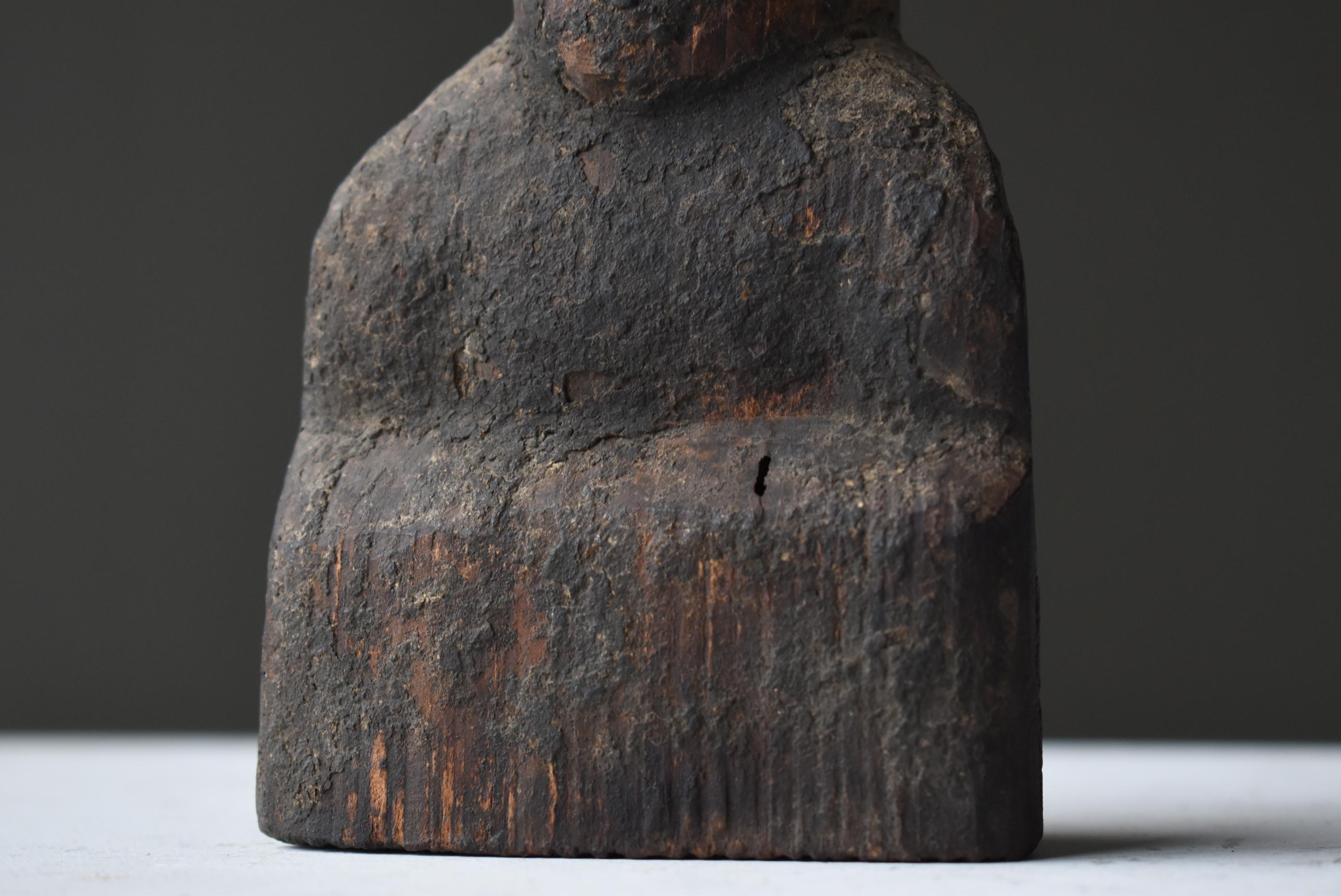 Cedar Japanese Antique Wood Carving Male God 1600s-1700s / Figurine Object Wabi Sabi For Sale