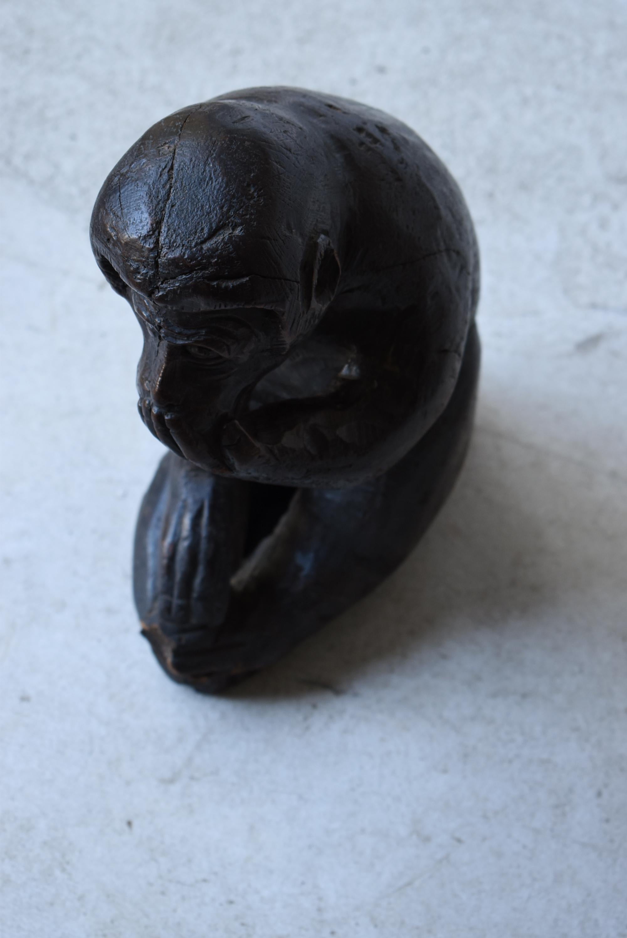 Mono Japonés Antiguo Tallado en Madera Años 1860-1920 / Escultura Wabisabi 10