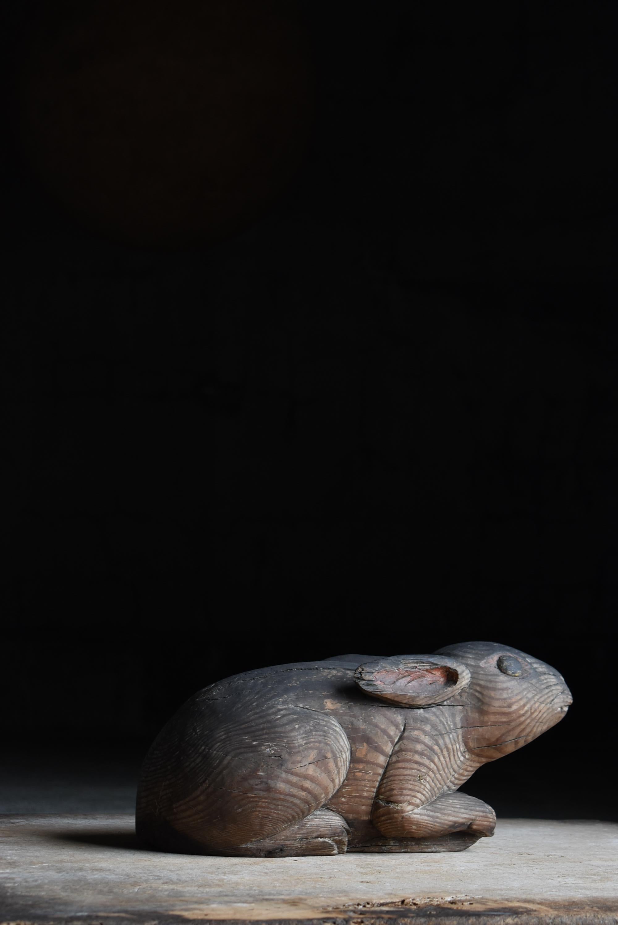 Edo Antico coniglio giapponese in legno 1800-1860 / Scultura Figurina Wabi Sabi in vendita