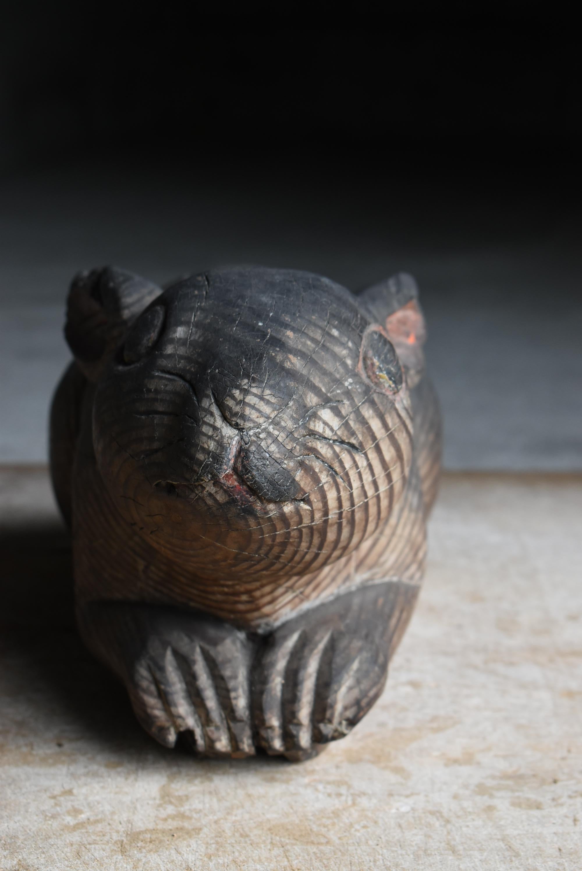 Antico coniglio giapponese in legno 1800-1860 / Scultura Figurina Wabi Sabi in vendita 1
