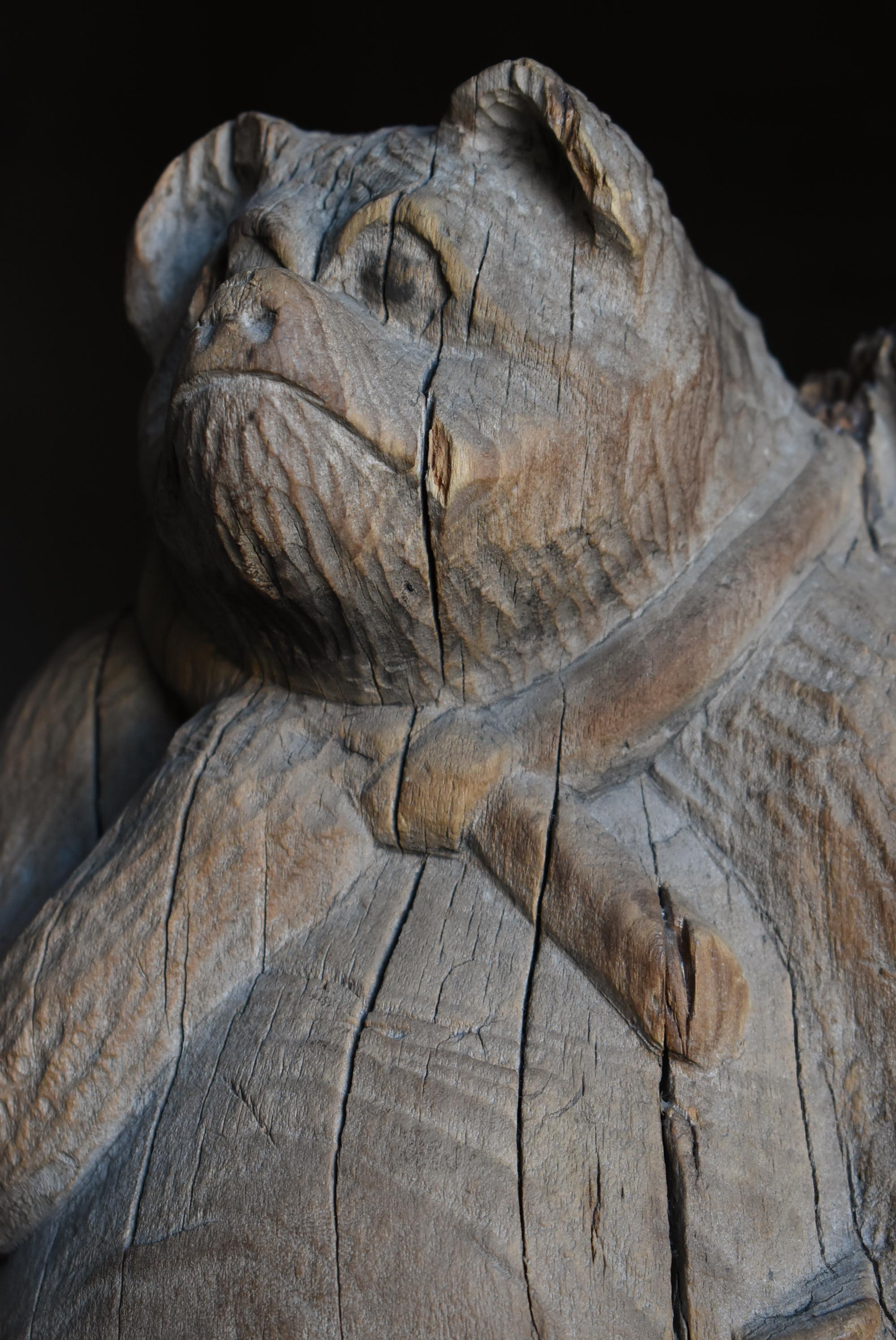 Ancien objet japonais sculpté en bois, chien de raton laveur, années 1900-1940, Mingei Wabi Sabi en vente 13