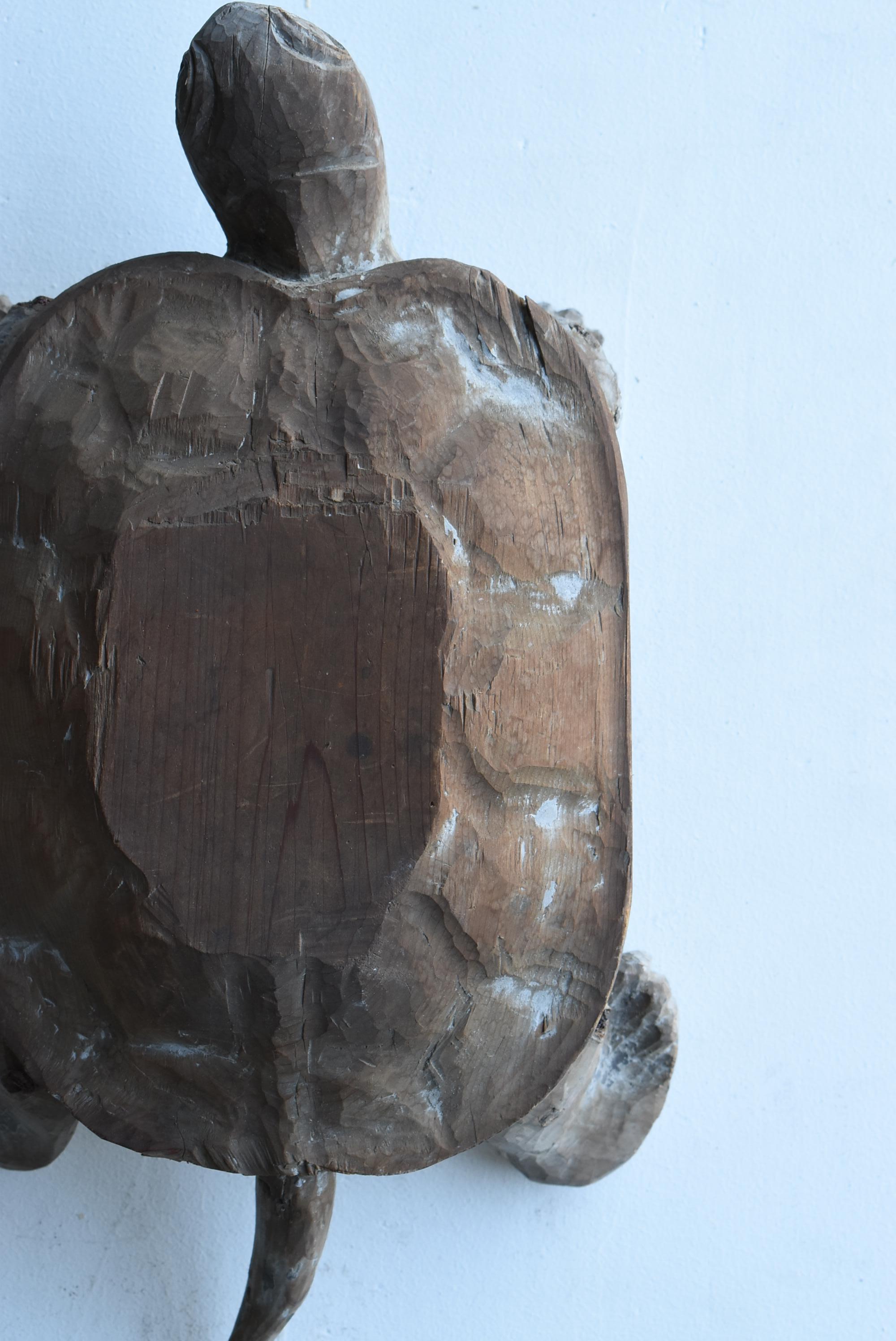 Ancien objet artisanal japonais de tortue en bois sculpté des années 1800-1860/Folk Crafts Mingei en vente 6