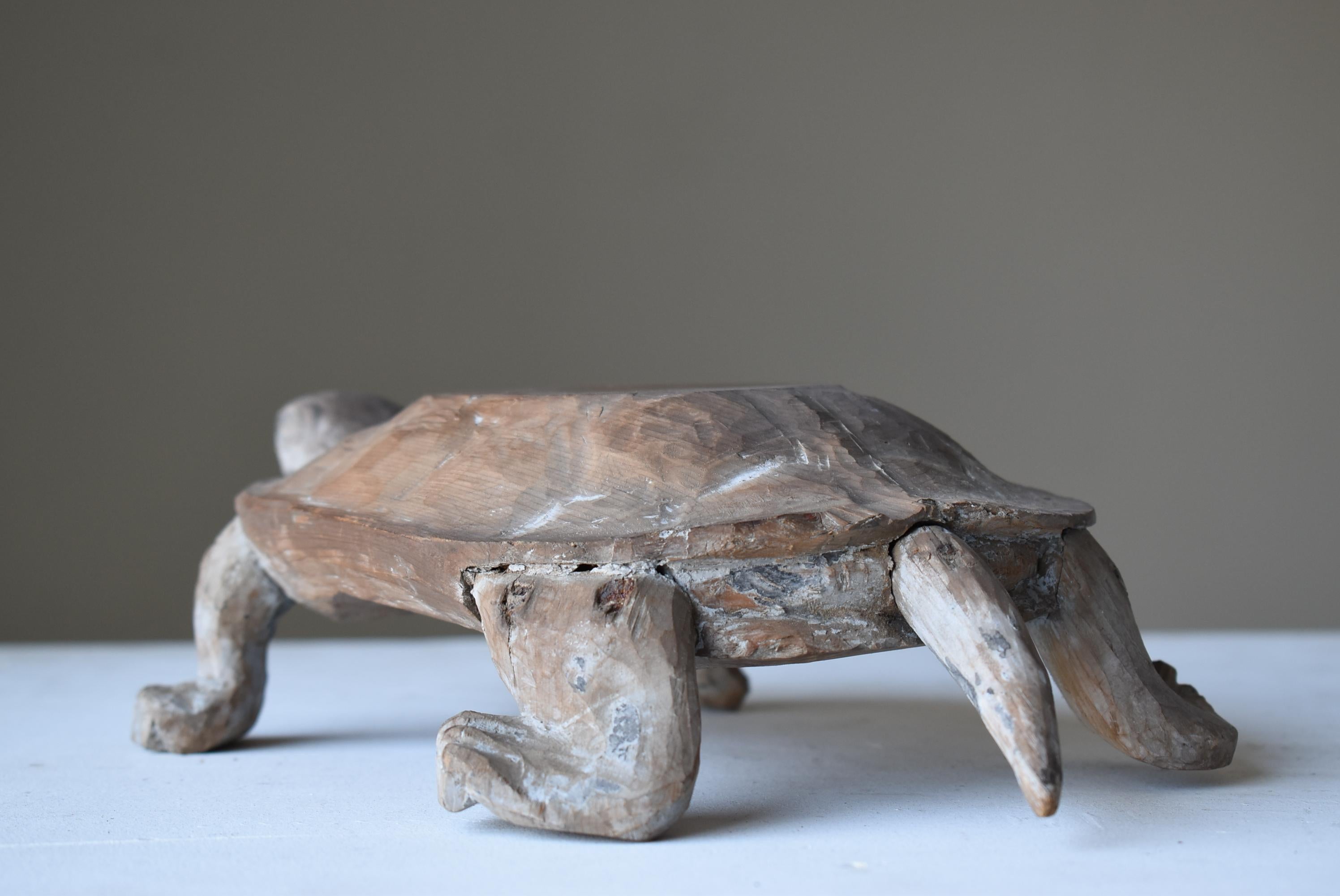 19th Century Japanese Antique Wood Carving Turtle 1800s-1860s/Folk Crafts Object Mingei For Sale