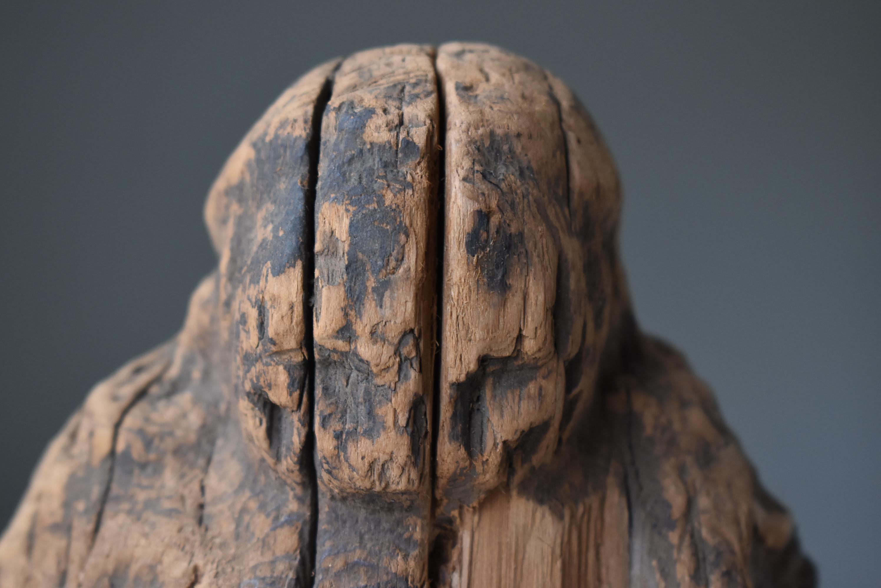 Japanische antike Holzschnitzerei「Daikokuten」1860er-1900er Jahre / Figur Mingei Wabisabi im Zustand „Gut“ im Angebot in Sammu-shi, Chiba