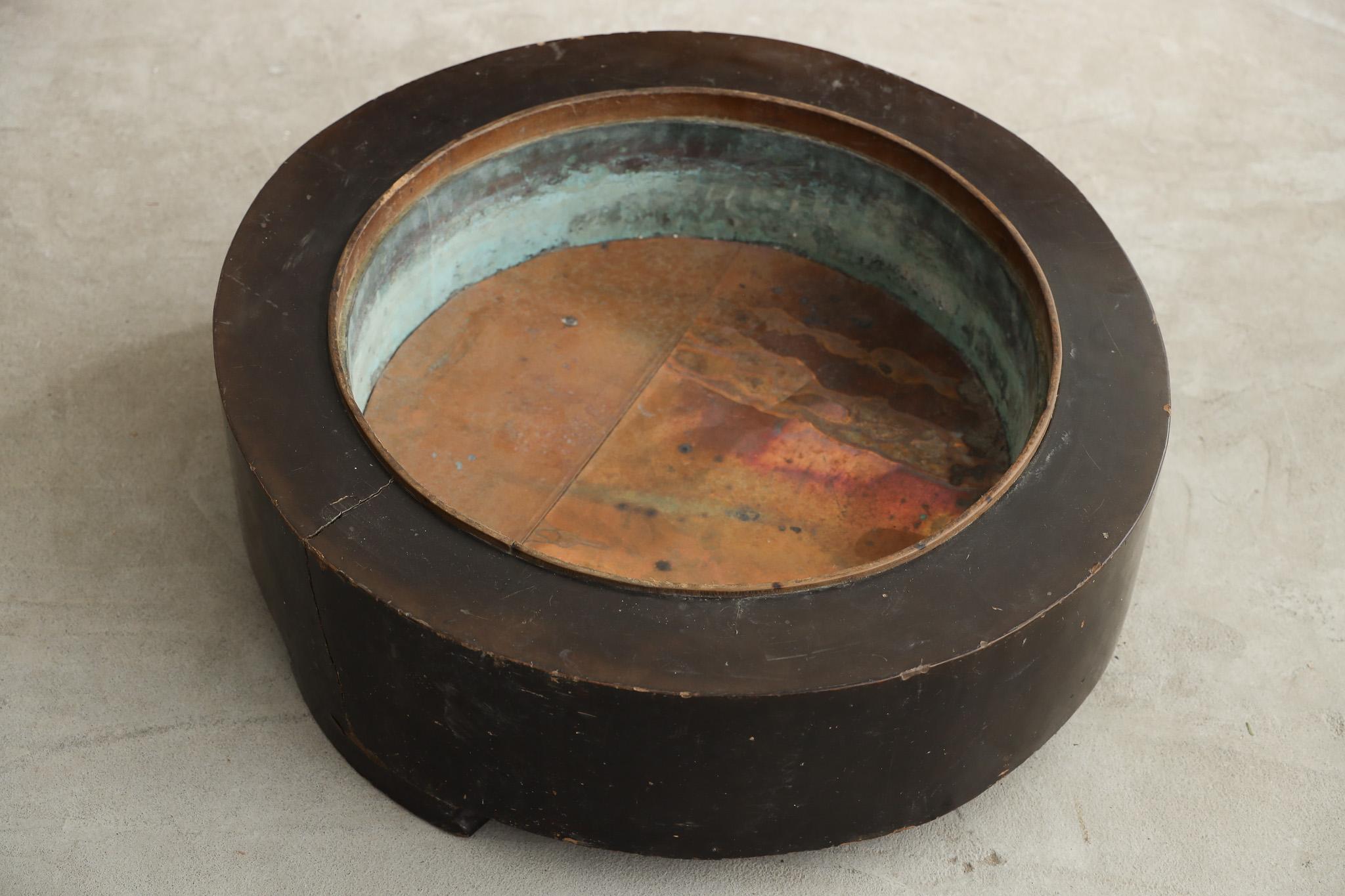 Japanischer Antiker Holztisch , Primitiver Niedriger Tisch , Wabi Sabi im Angebot 9
