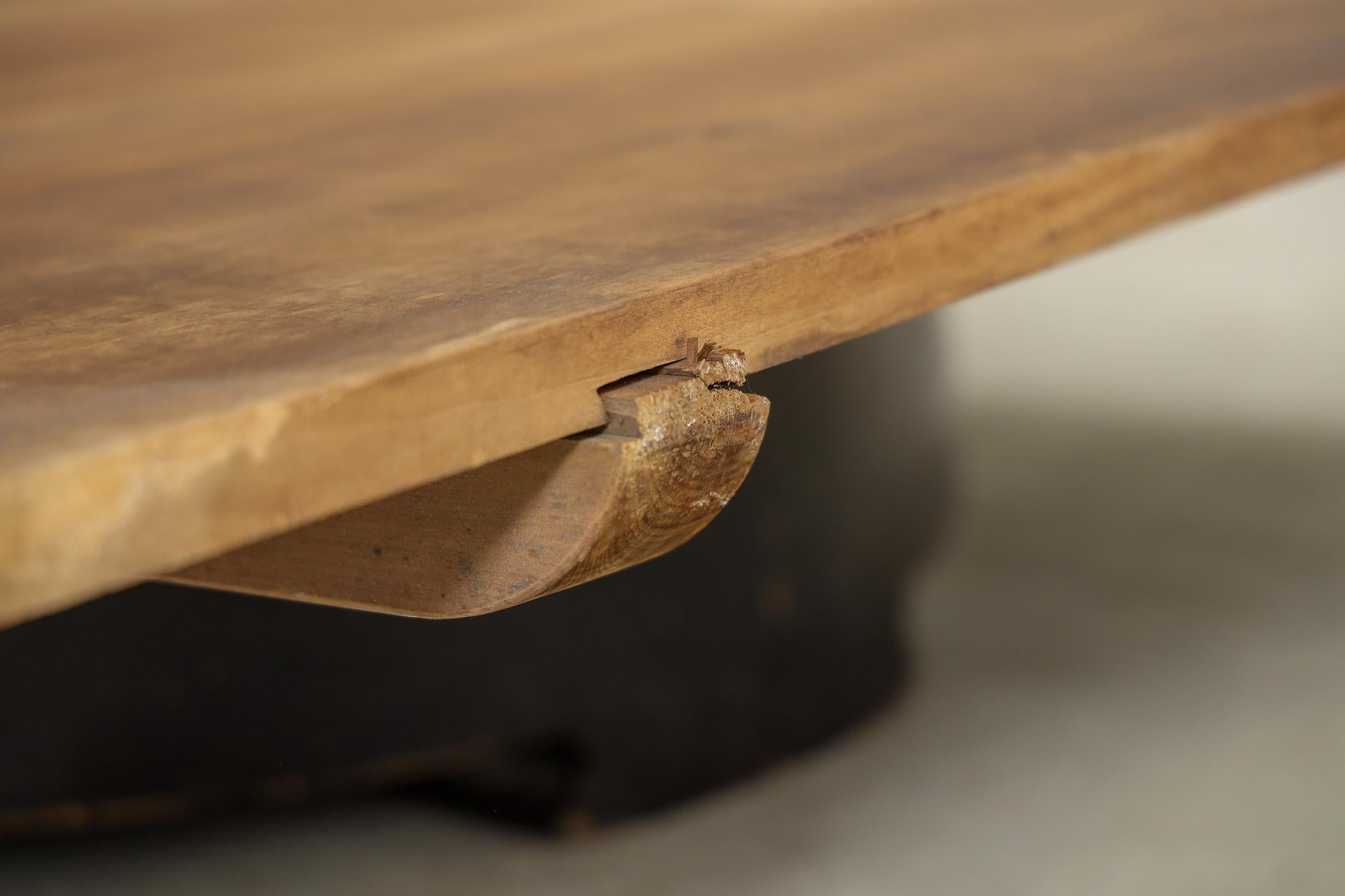 Japanischer Antiker Holztisch , Primitiver Niedriger Tisch , Wabi Sabi im Angebot 2