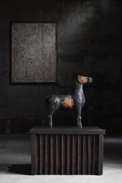 Antiker japanischer Holzsockel, 1900er–1940er Jahre / Ausstellungsständer, Beistelltisch, Wabi-Sabi