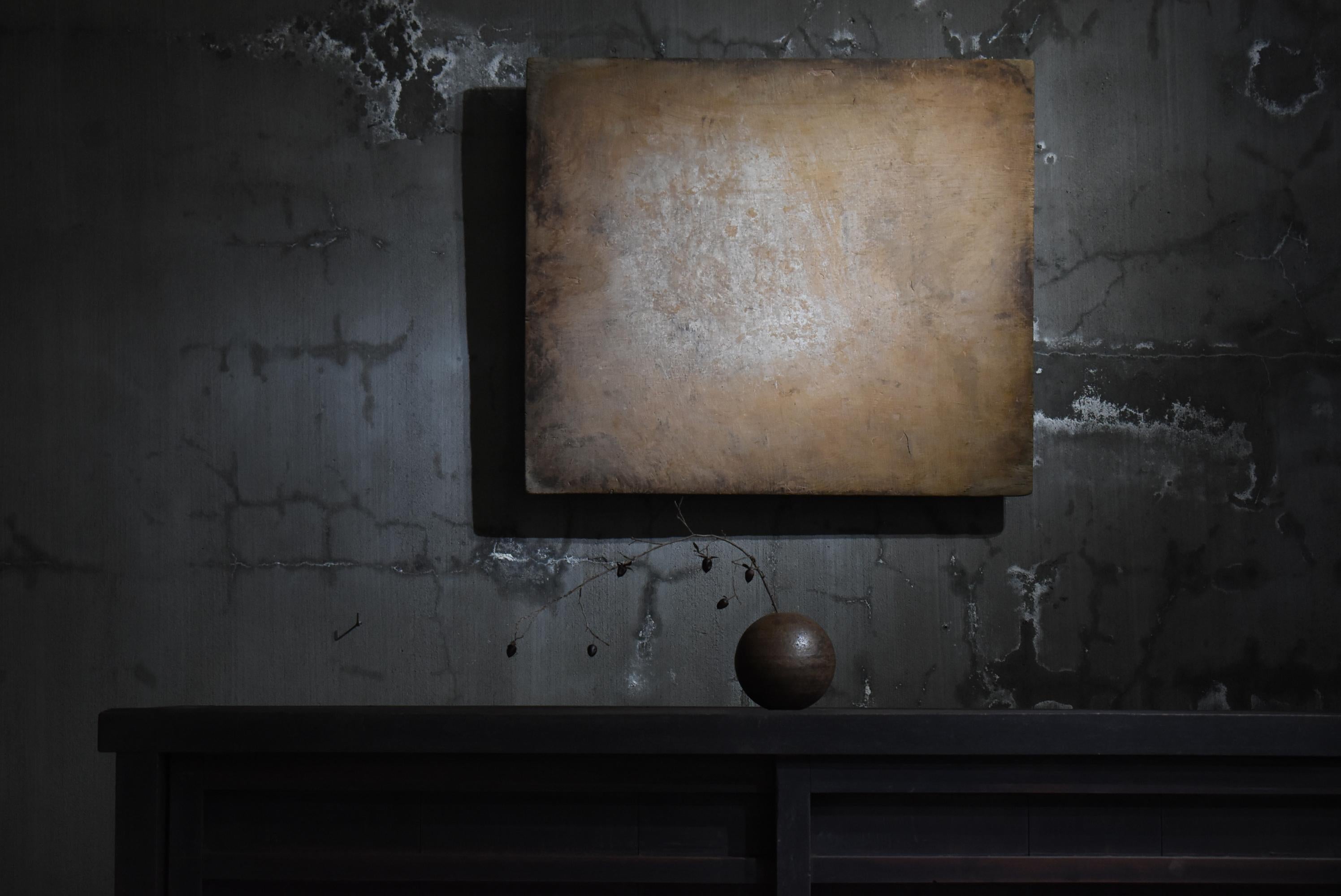 This account consists of five companies.
As for me, I specialize in Japanese antiques and deal in carefully selected items.
With my 20 years of experience as a buyer, I am re-proposing Japanese antiques from a new perspective.

This is a very old