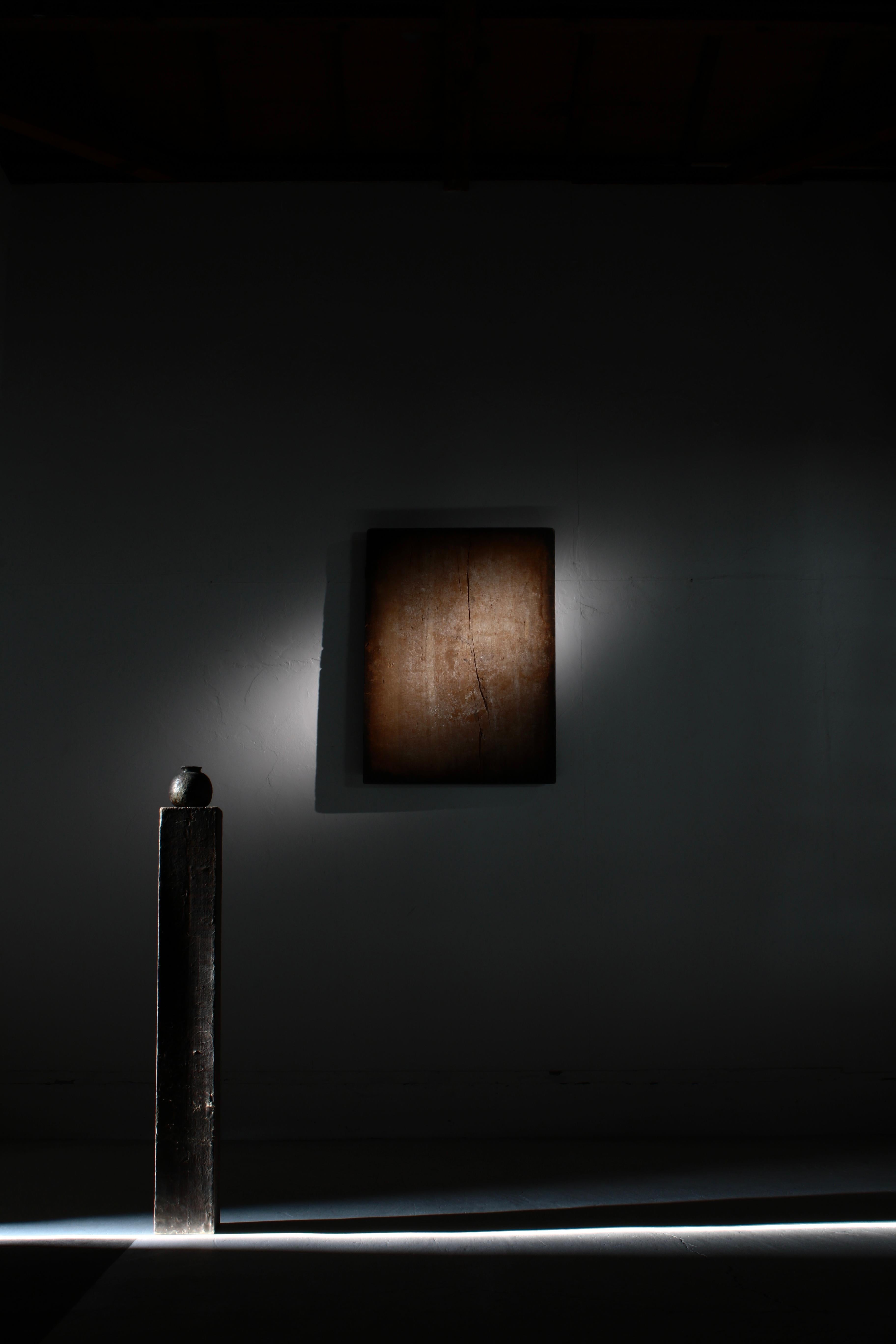 Japanese Antique Wooden Board / Wall Decoration Abstract Art / Wabi-Sabi In Good Condition For Sale In Iwate-gun Shizukuishi-cho, Iwate Prefecture