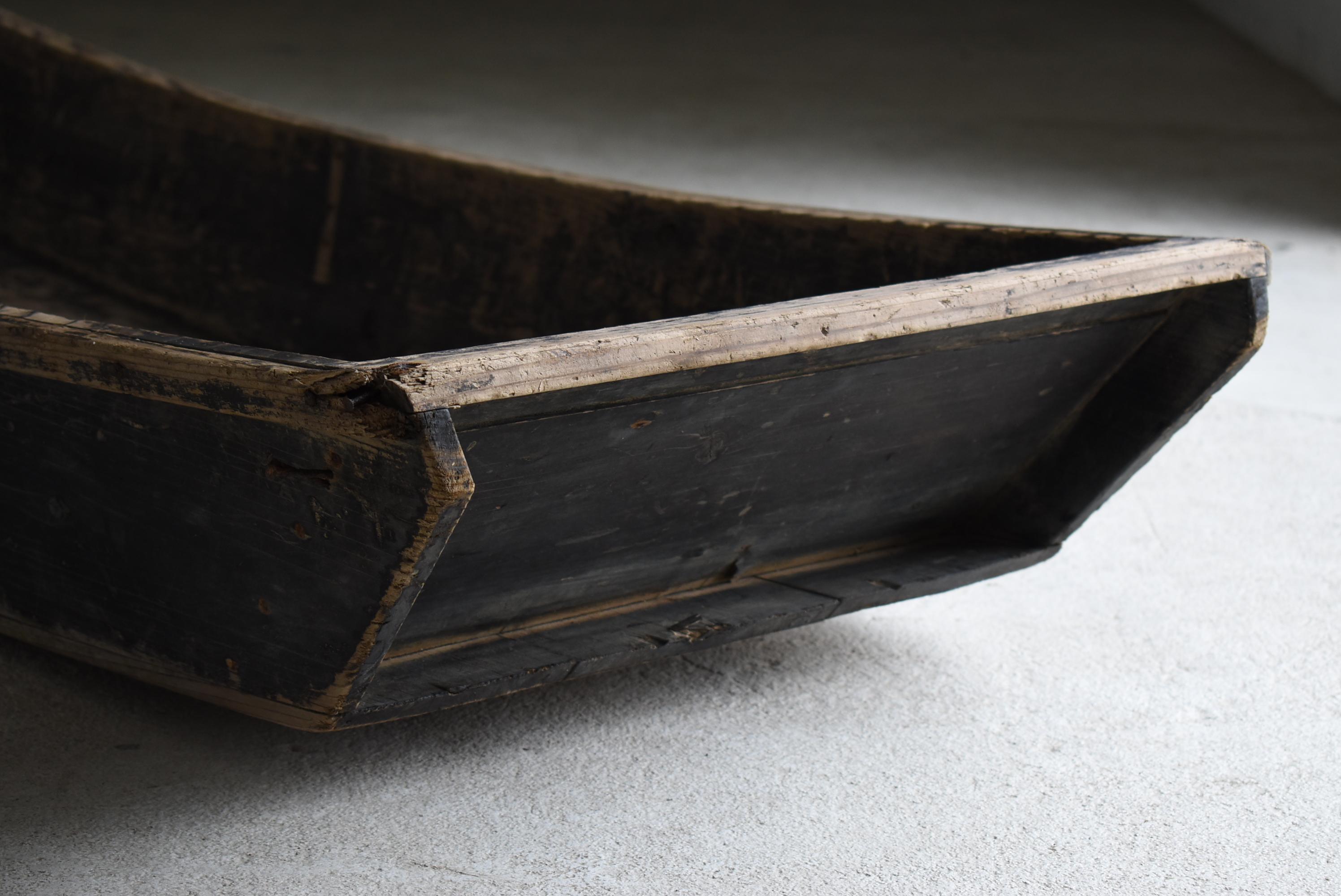 Japanese Antique Wooden Boat 1860-1900s / Wood Bowl Wabi Sabi Mingei For Sale 3