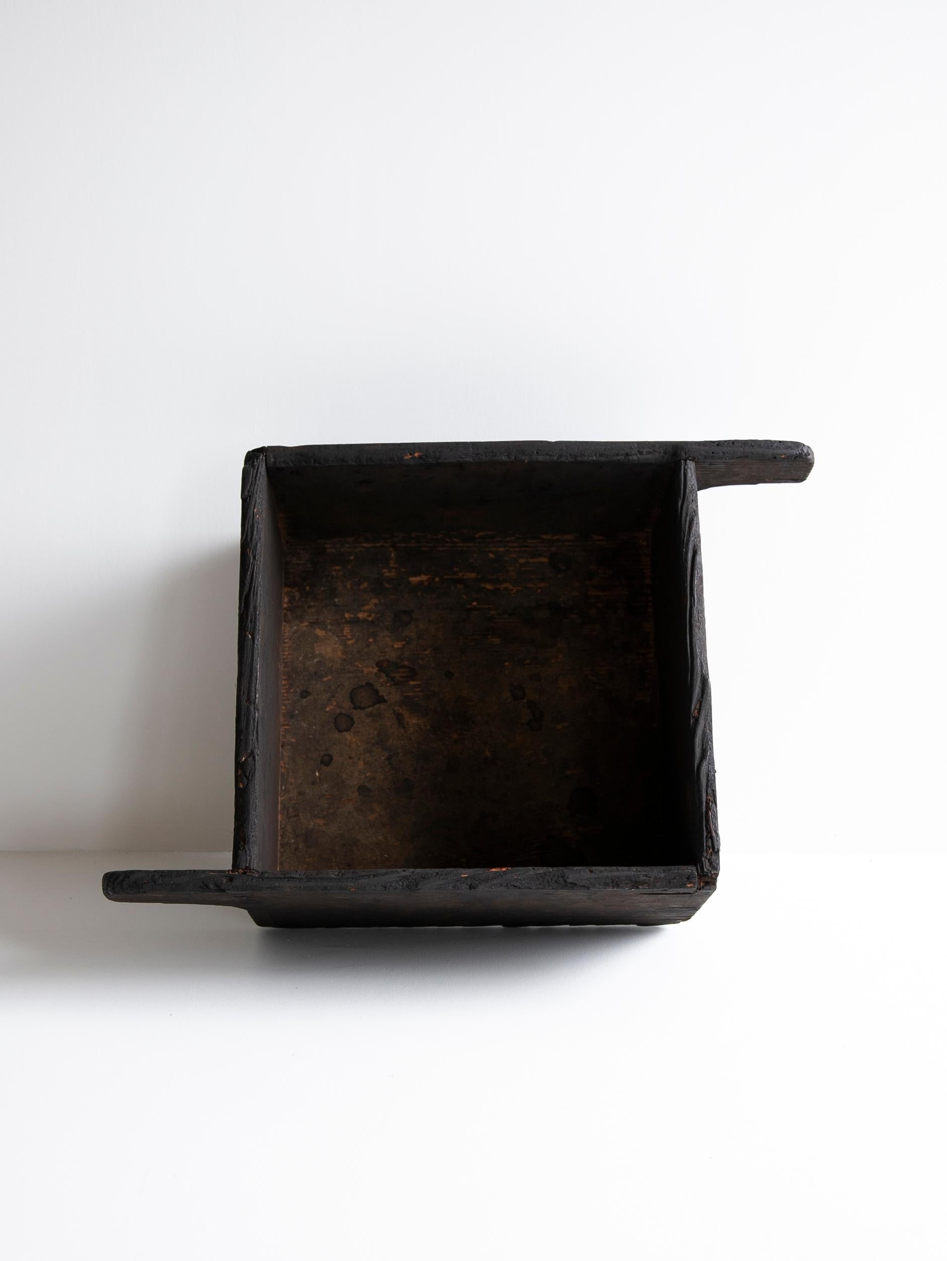 Cedar Japanese Antique Wooden Bowl 1860s-1900s/Mingei Wabisabi Primitive Object