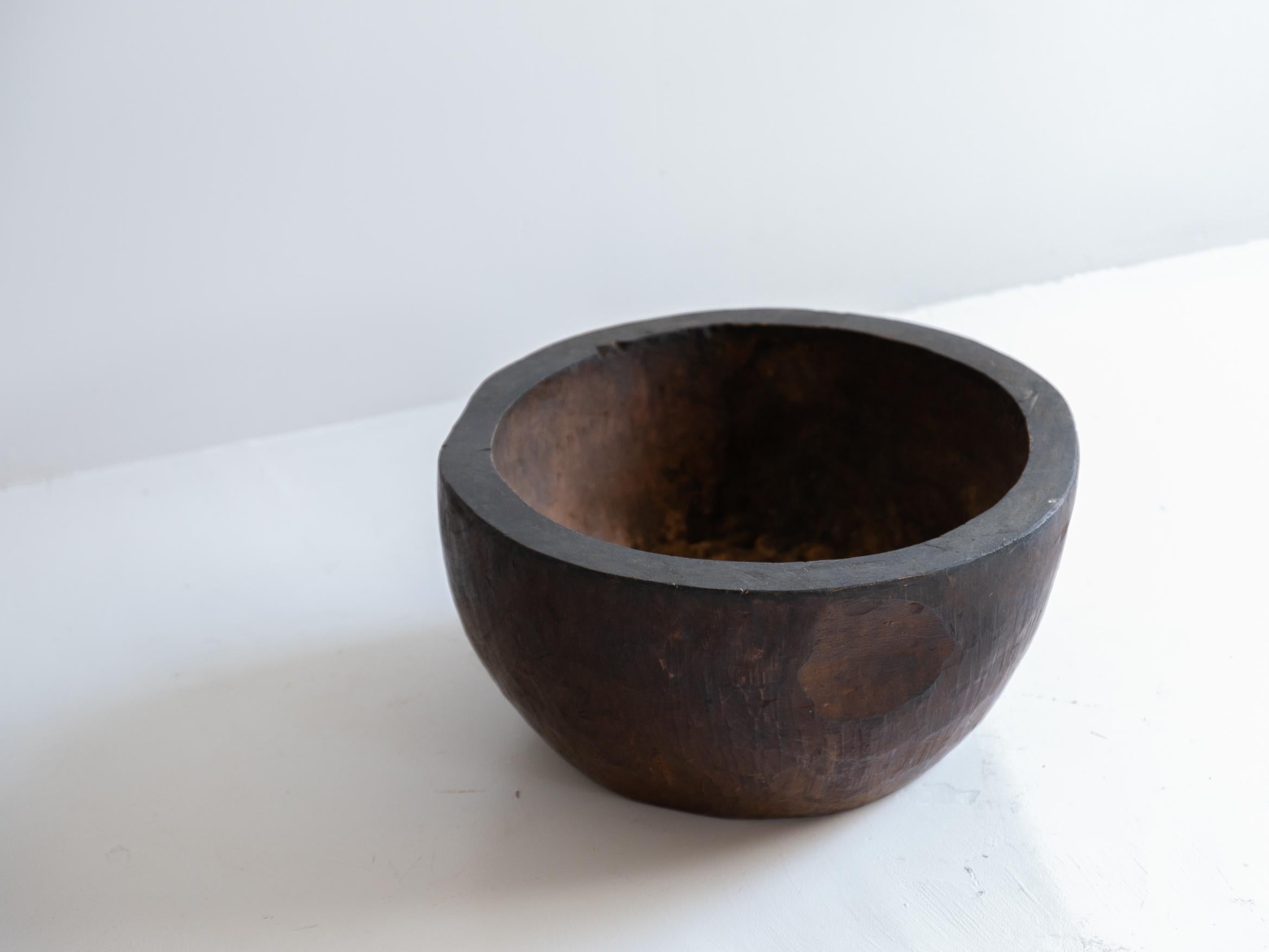 Japanese antique wooden bowl/Late 19th Century/Wabi-Sabi  For Sale 1