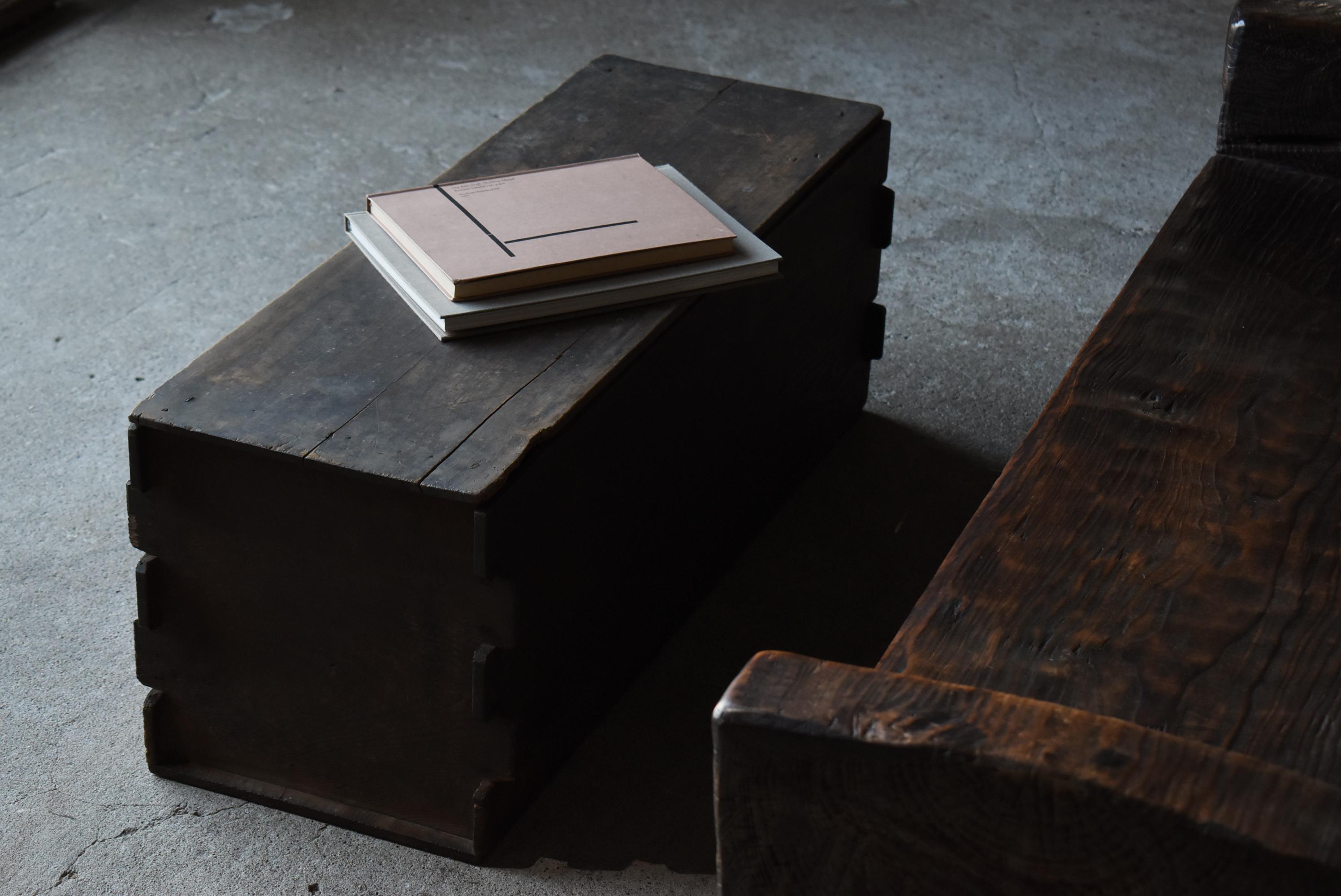 Taisho Japanese Antique Wooden Box 1860s-1920s / Sofa Table Storage Box Wabisabi For Sale