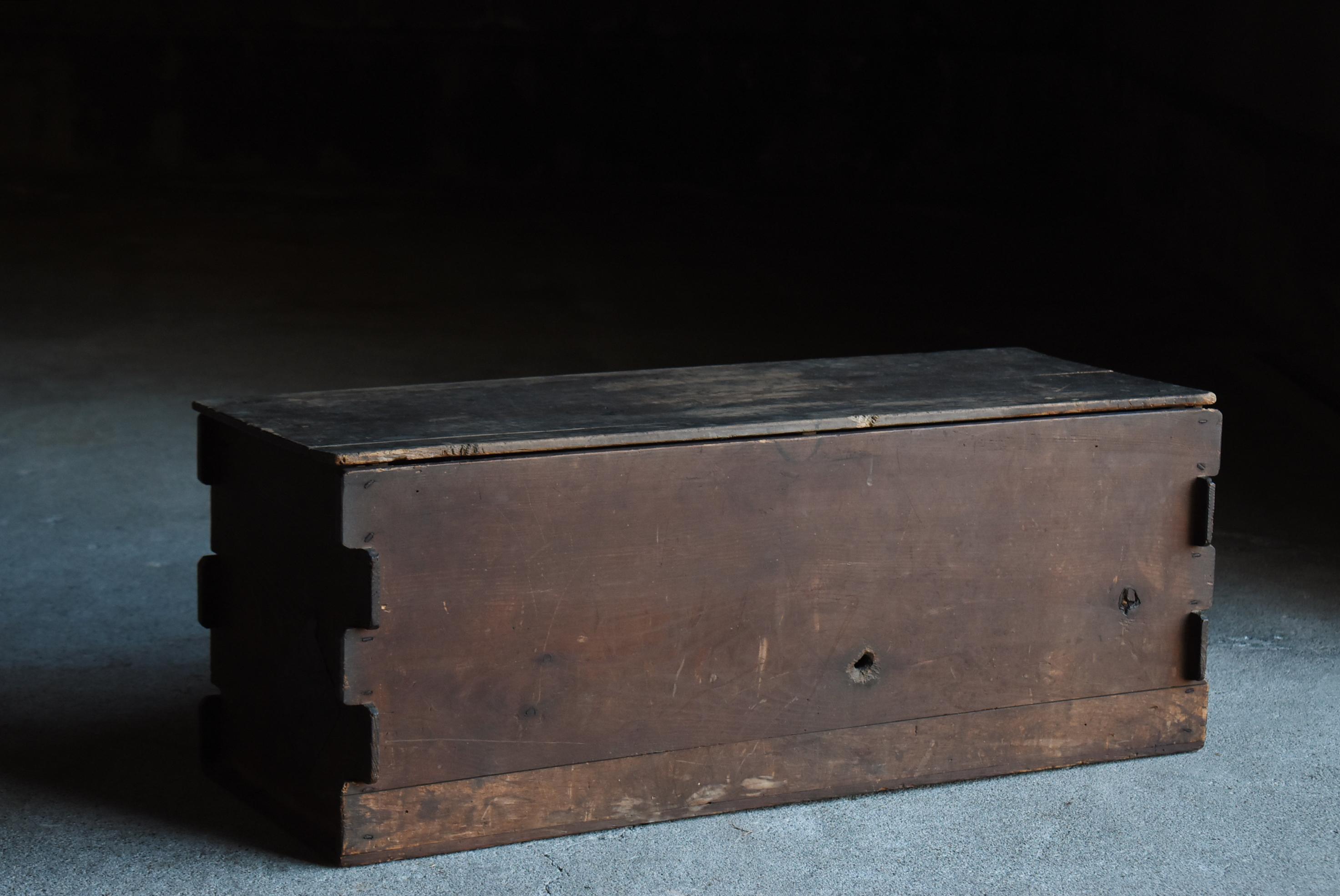 Japanese Antique Wooden Box 1860s-1920s / Sofa Table Storage Box Wabisabi For Sale 1
