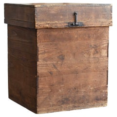 Japanese Antique Wooden Box / Backpack Type / Coffee Table / Square Stool