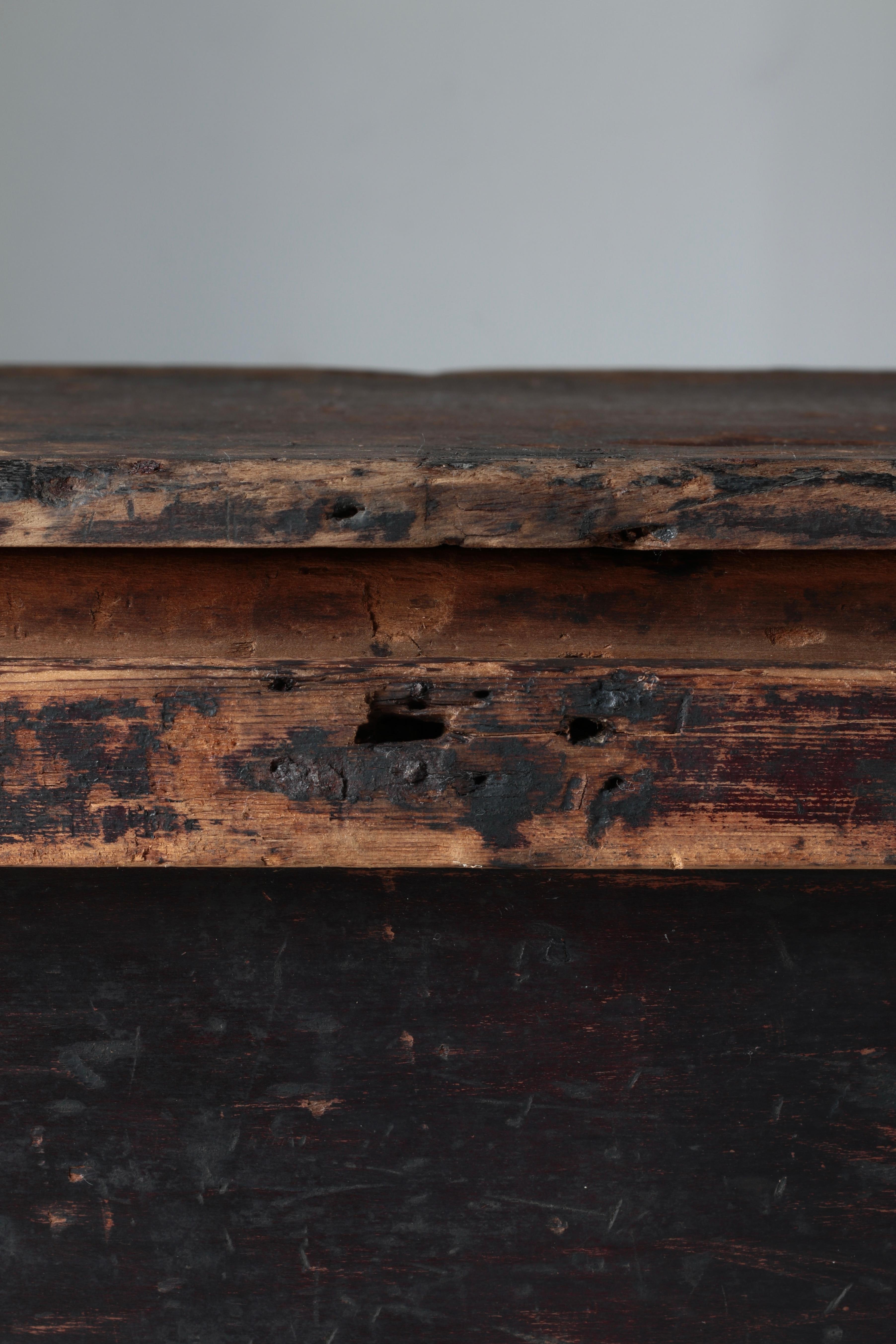 Japanese Antique Wooden Box / Side Table Sofa Table / 1868-1912s Wabi-sabi For Sale 11