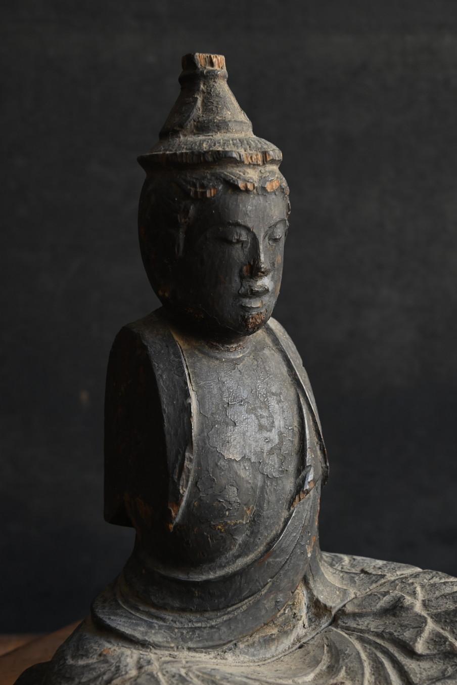 Estatua antigua japonesa de Buda de madera / Periodo Edo / 1600 a 1800 en venta 3