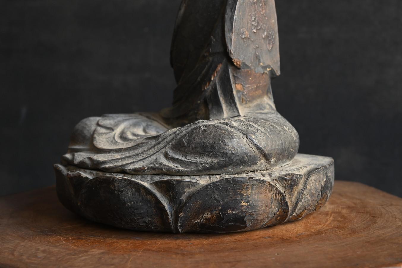 Estatua antigua japonesa de Buda de madera / Periodo Edo / 1600 a 1800 en venta 5