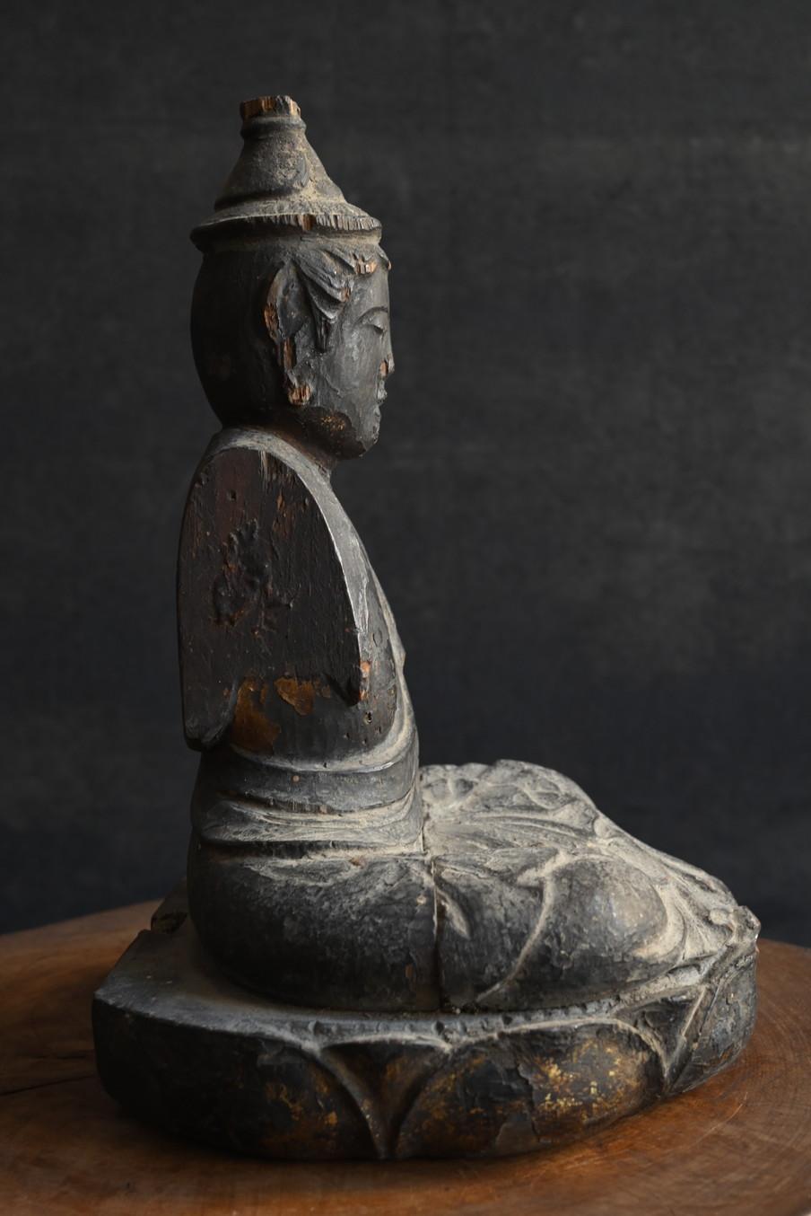 Estatua antigua japonesa de Buda de madera / Periodo Edo / 1600 a 1800 Ciprés en venta