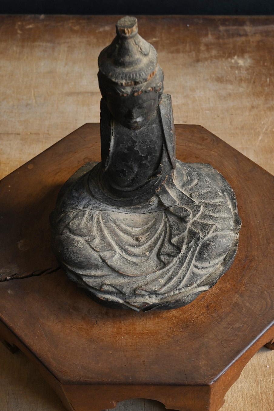 Estatua antigua japonesa de Buda de madera / Periodo Edo / 1600 a 1800 en venta 1