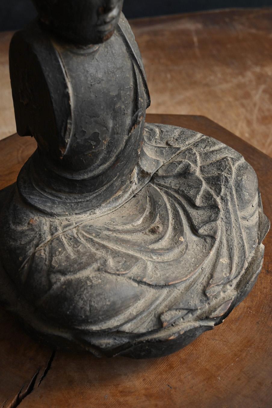 Estatua antigua japonesa de Buda de madera / Periodo Edo / 1600 a 1800 en venta 2