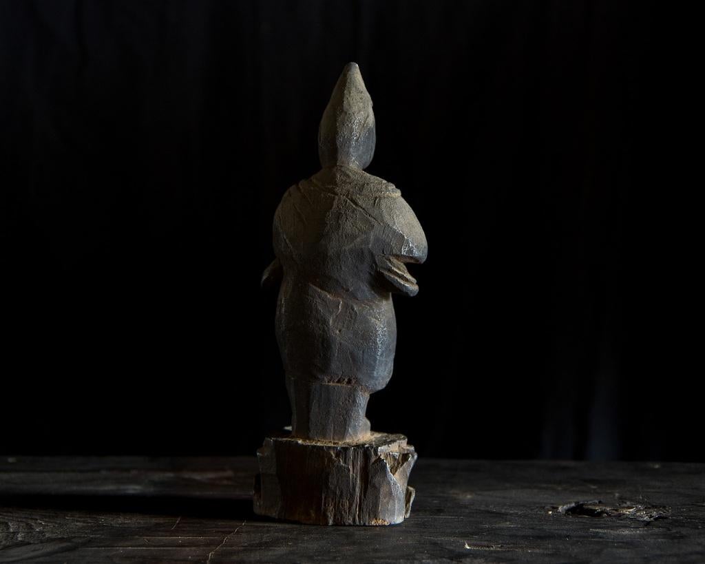 Figure bouddhiste japonaise ancienne en bois, période Edo '1603-1868' en vente 10