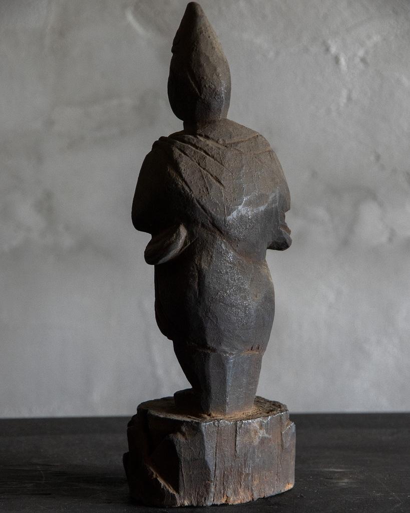 Bois Figure bouddhiste japonaise ancienne en bois, période Edo '1603-1868' en vente