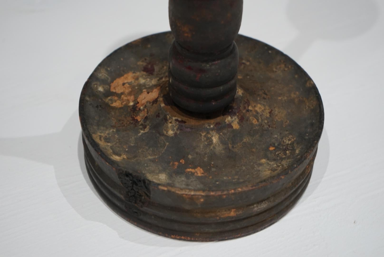 Japanese Antique Wooden Candle Stand, Late 1800s, Wabi-Sabi (19. Jahrhundert) im Angebot