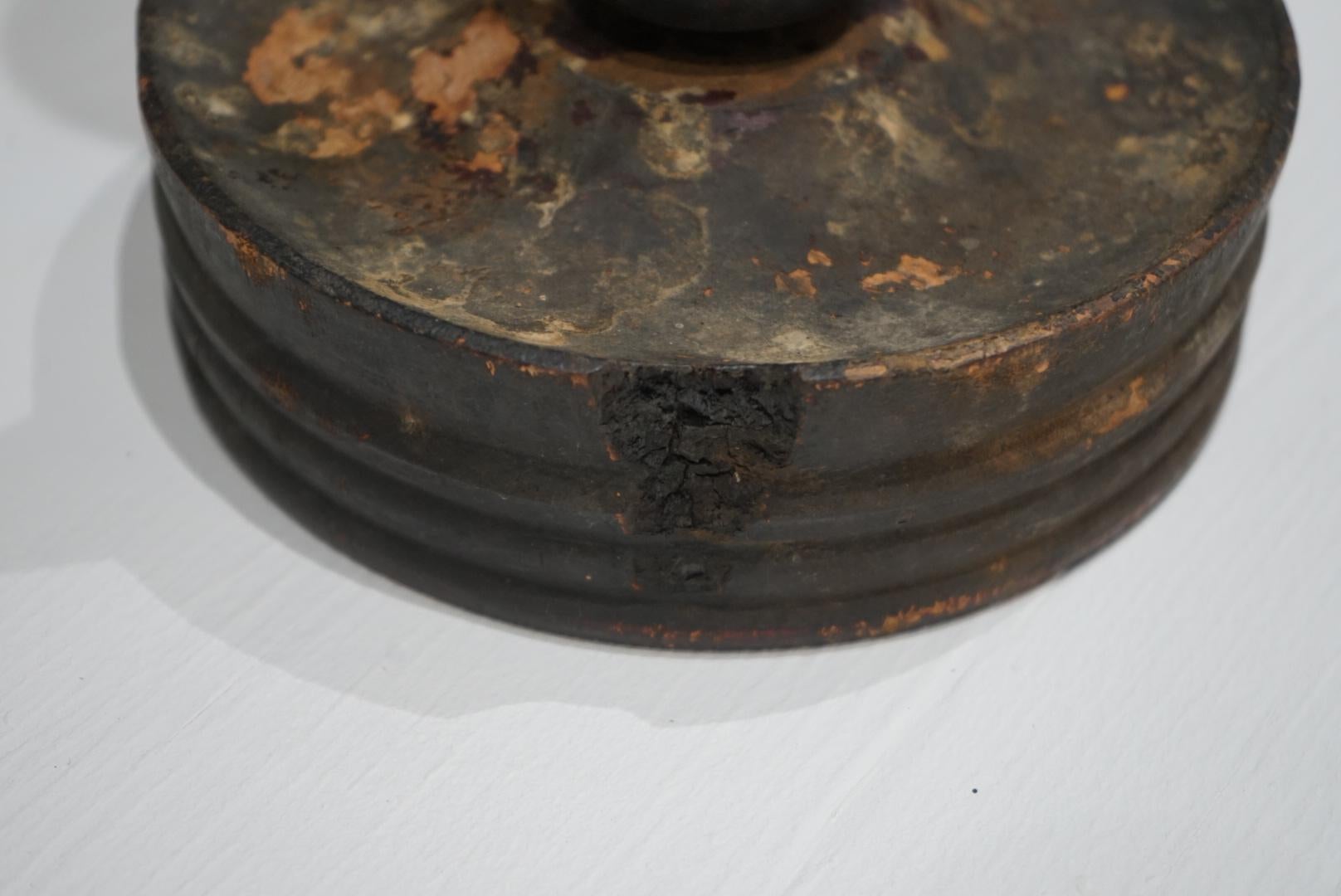 Japanese Antique Wooden Candle Stand, Late 1800s, Wabi-Sabi (Holz) im Angebot