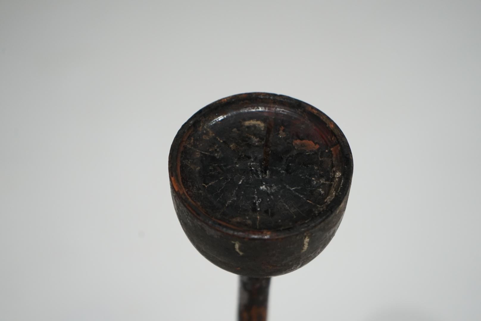 Japanese Antique Wooden Candle Stand, Late 1800s, Wabi-Sabi im Angebot 1