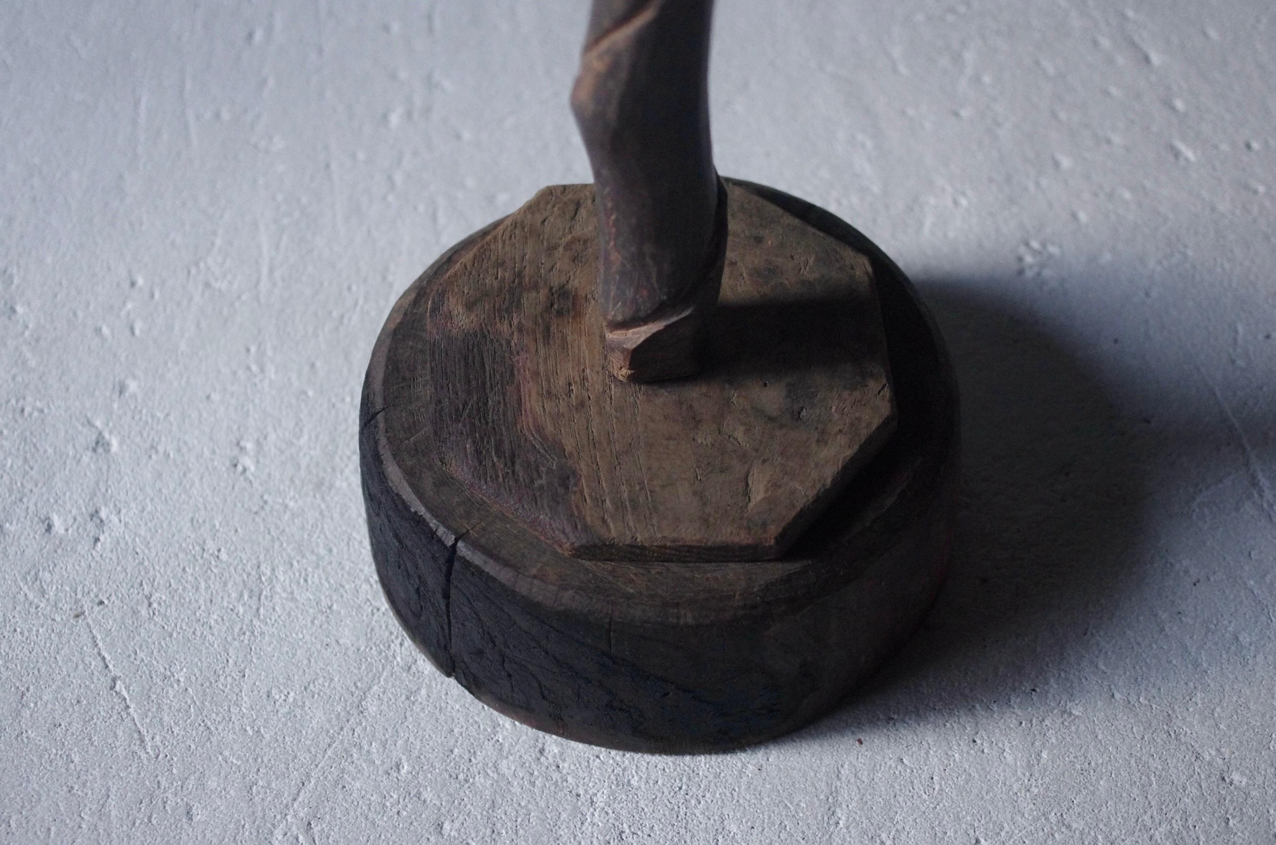 Palo de madera japonés antiguo para velas / Objeto de arte popular / 1868-1912s / WabiSabi en venta 3
