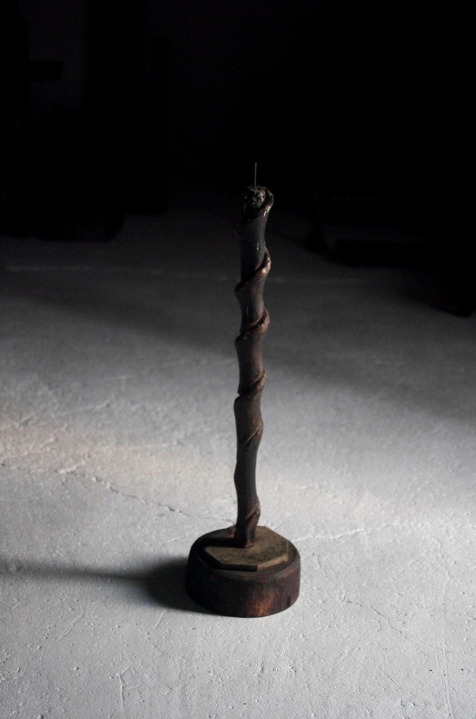 Palo de madera japonés antiguo para velas / Objeto de arte popular / 1868-1912s / WabiSabi en venta 9