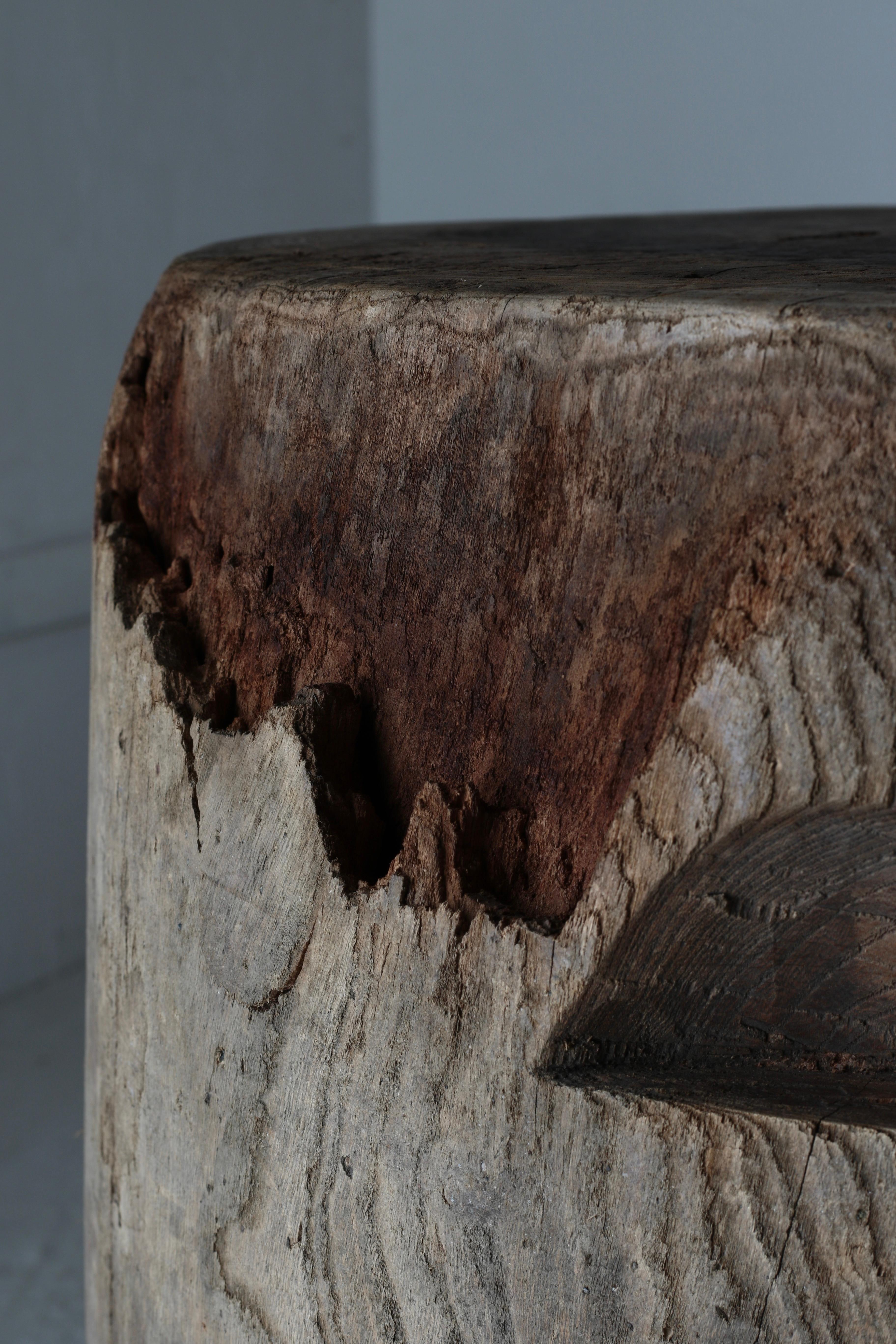 Japanese Antique Wooden Coffee Table/ Side Table/ 1868-1912s Wabi-sabi Primitive en vente 3