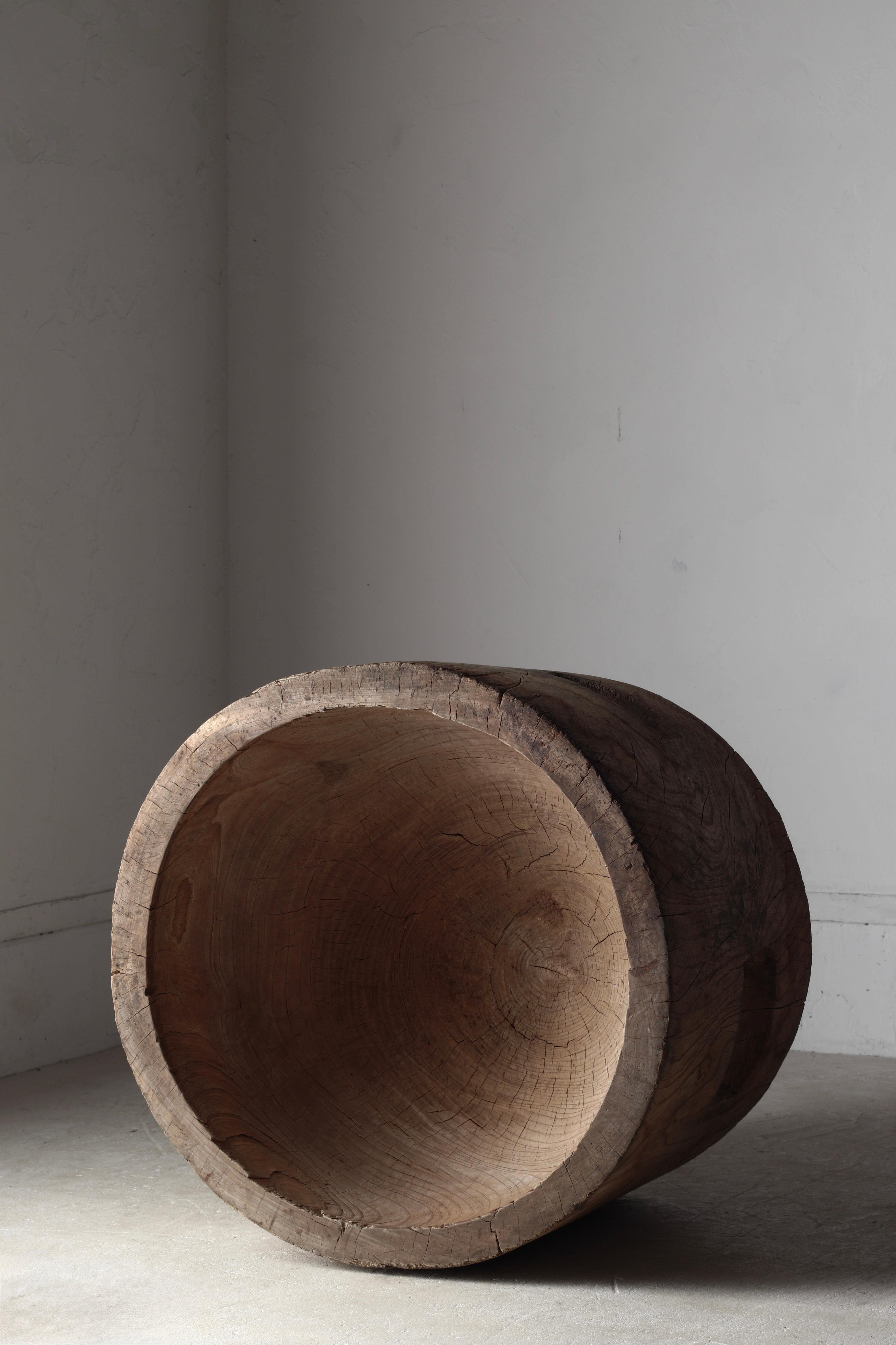 Table basse/ table d'appoint japonaise en bois ancien/ 1868-1912s Wabi-sabi Primitive en vente 3