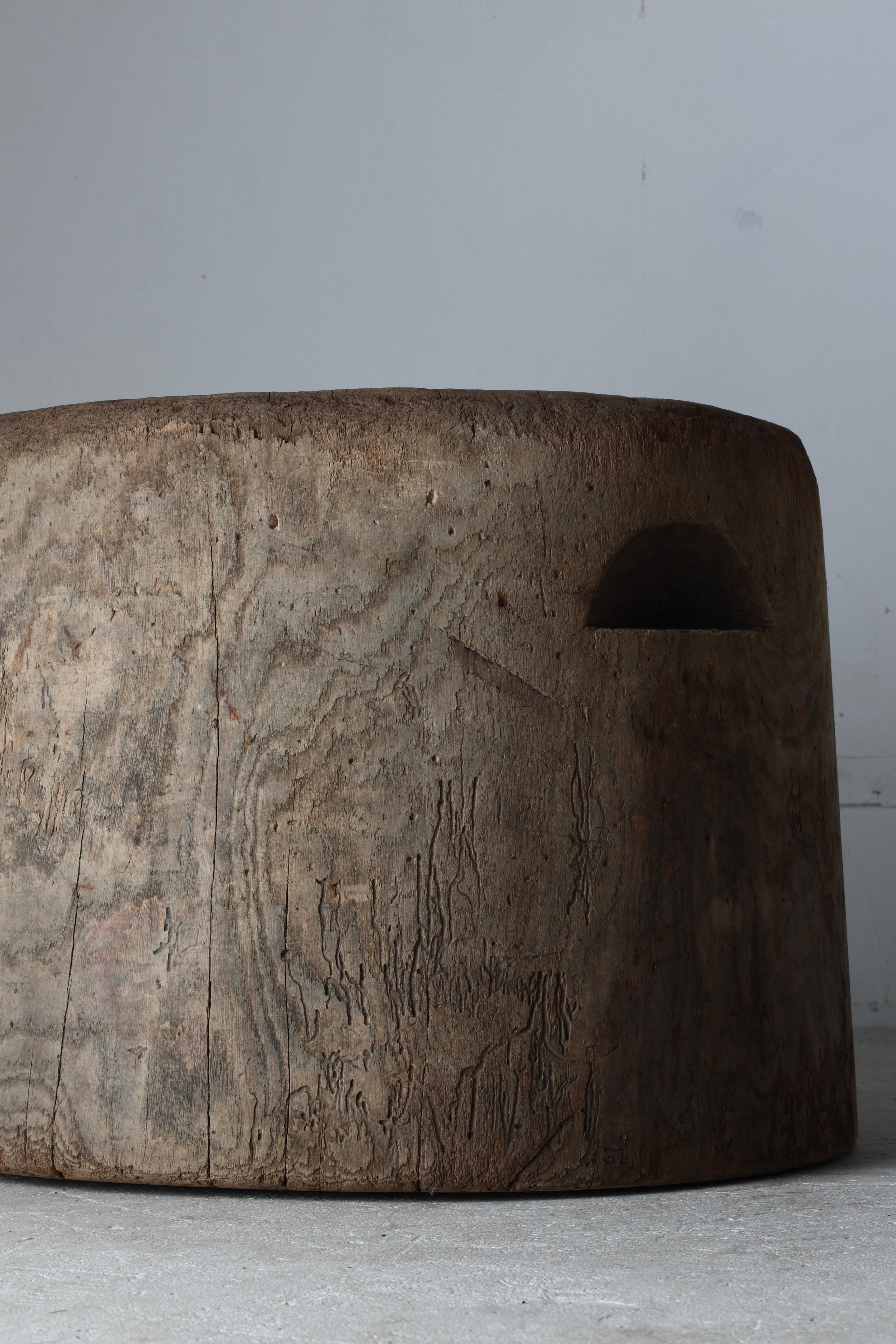 Japanese Antique Wooden Coffee Table/ Side Table/ 1868-1912s Wabi-sabi Primitive en vente 5