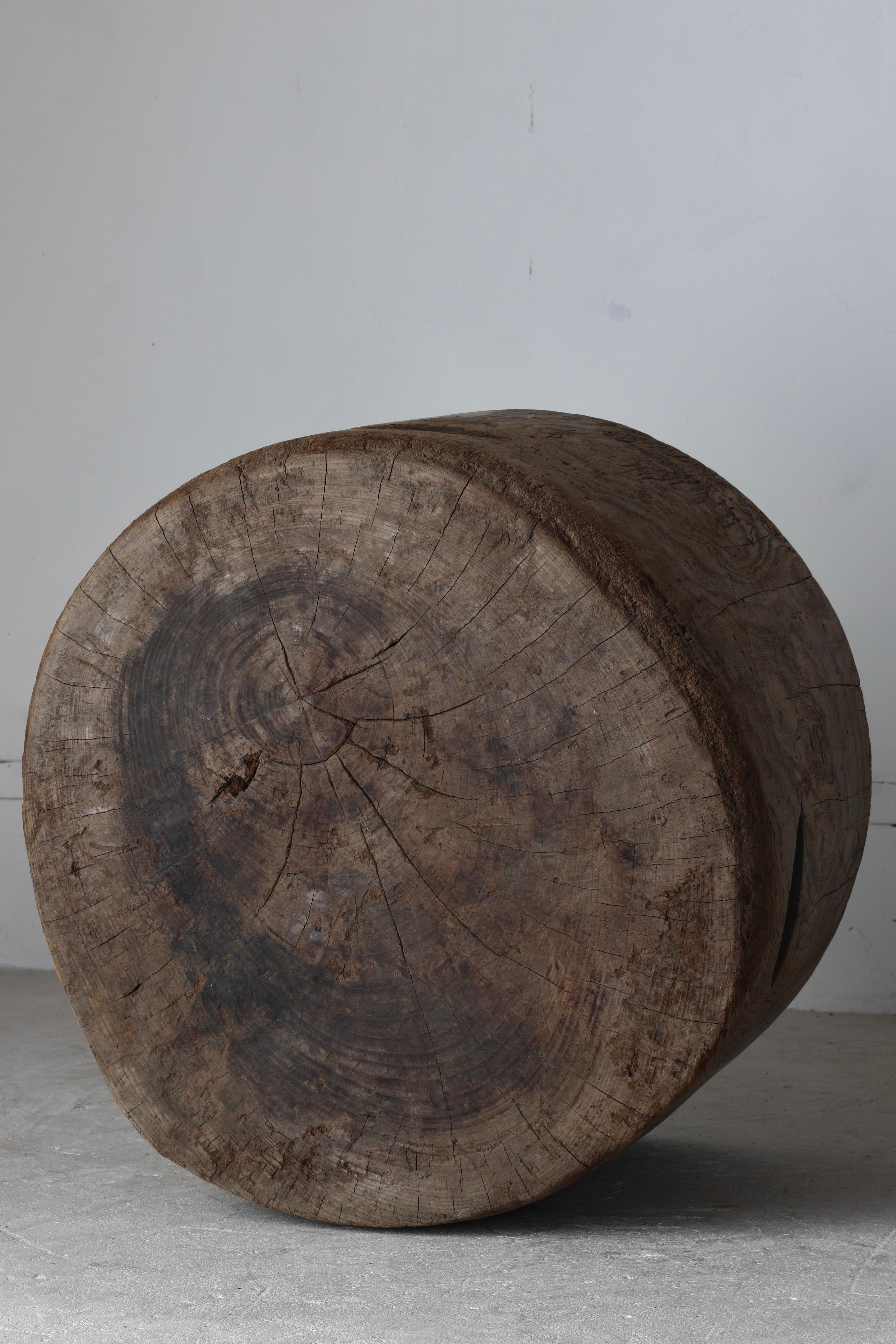 Japanese Antique Wooden Coffee Table/ Side Table/ 1868-1912s Wabi-sabi Primitive en vente 8