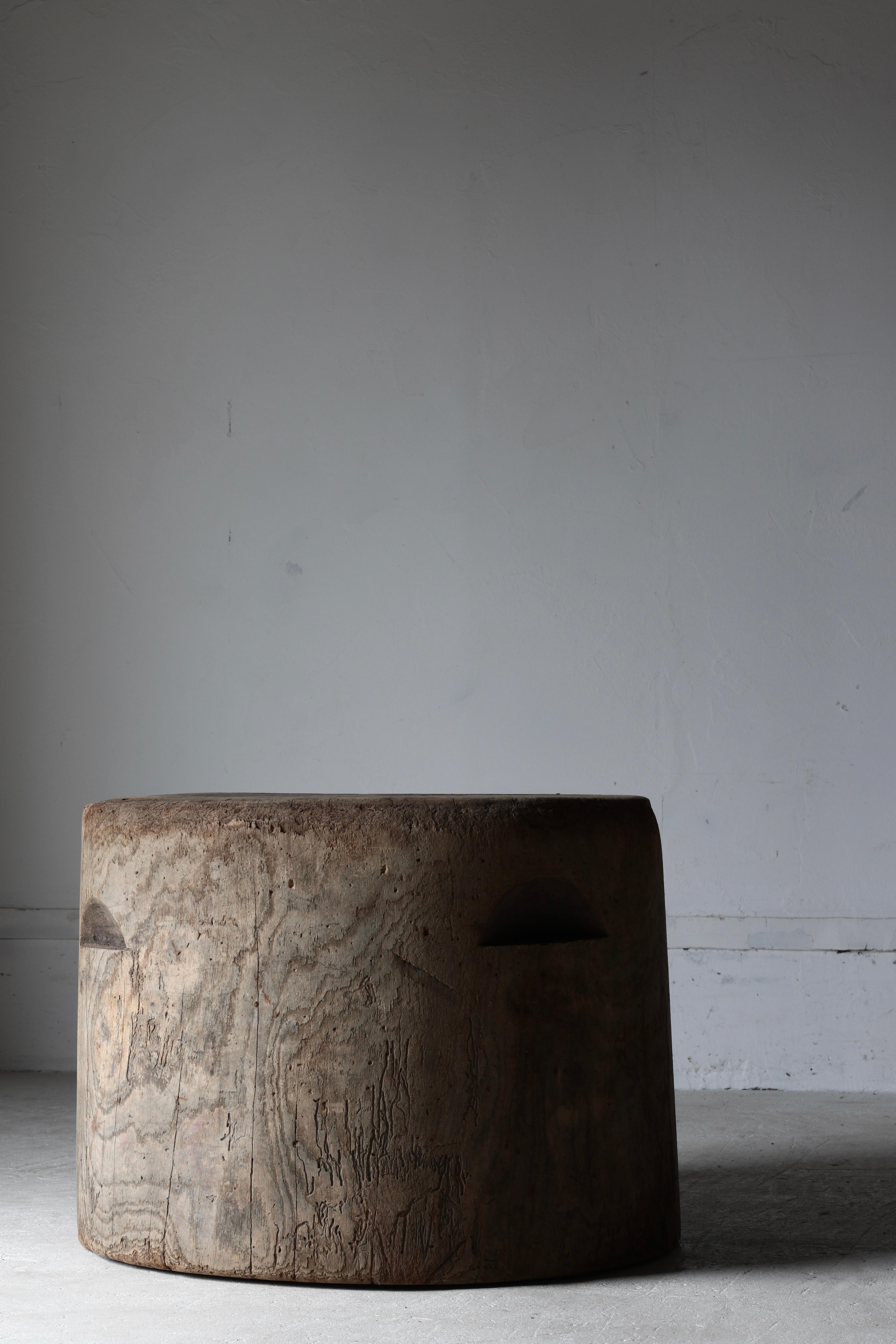 Japanese Antique Wooden Coffee Table/ Side Table/ 1868-1912s Wabi-sabi Primitive Bon état - En vente à Iwate-gun Shizukuishi-cho, Iwate Prefecture