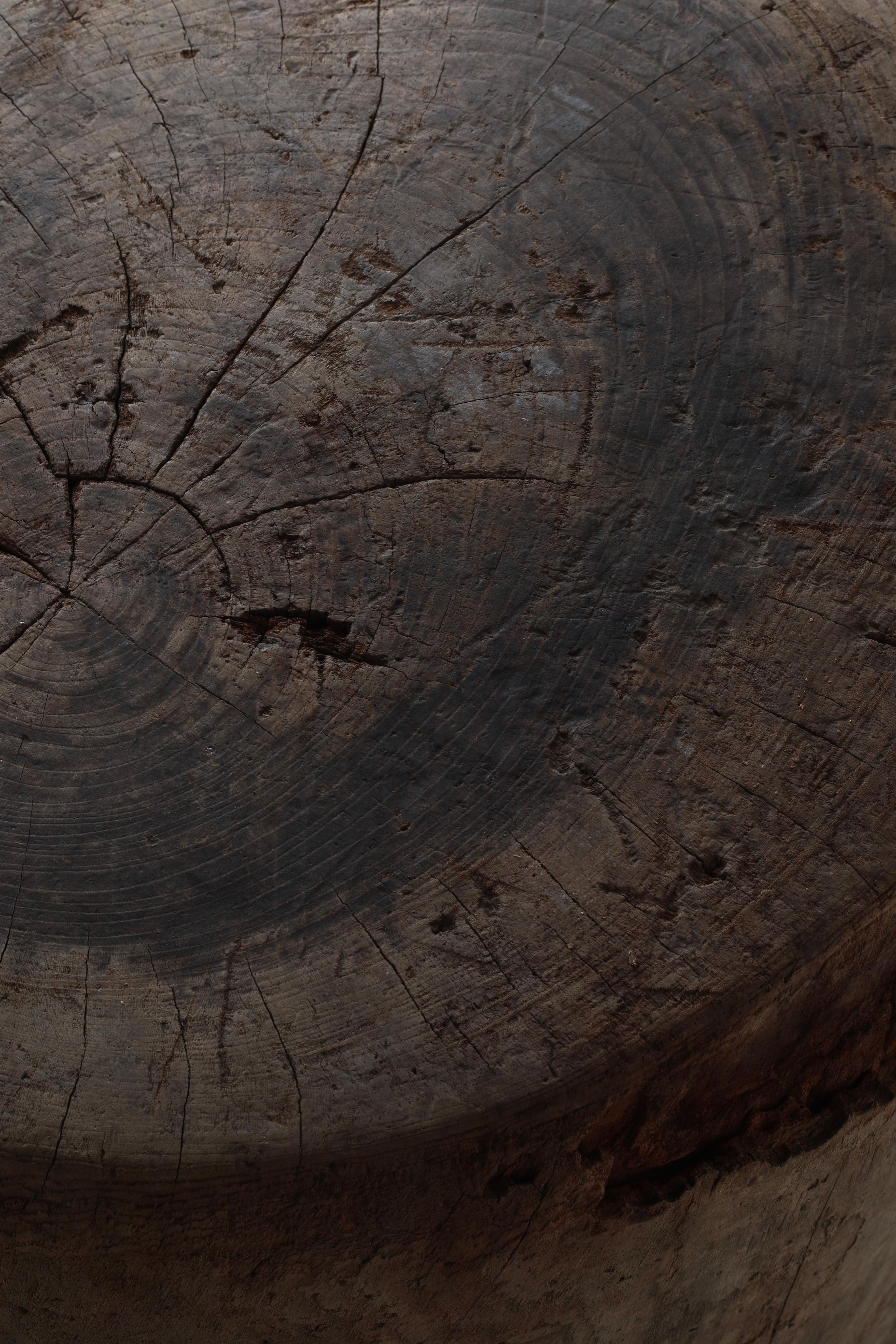 Bois Japanese Antique Wooden Coffee Table/ Side Table/ 1868-1912s Wabi-sabi Primitive en vente