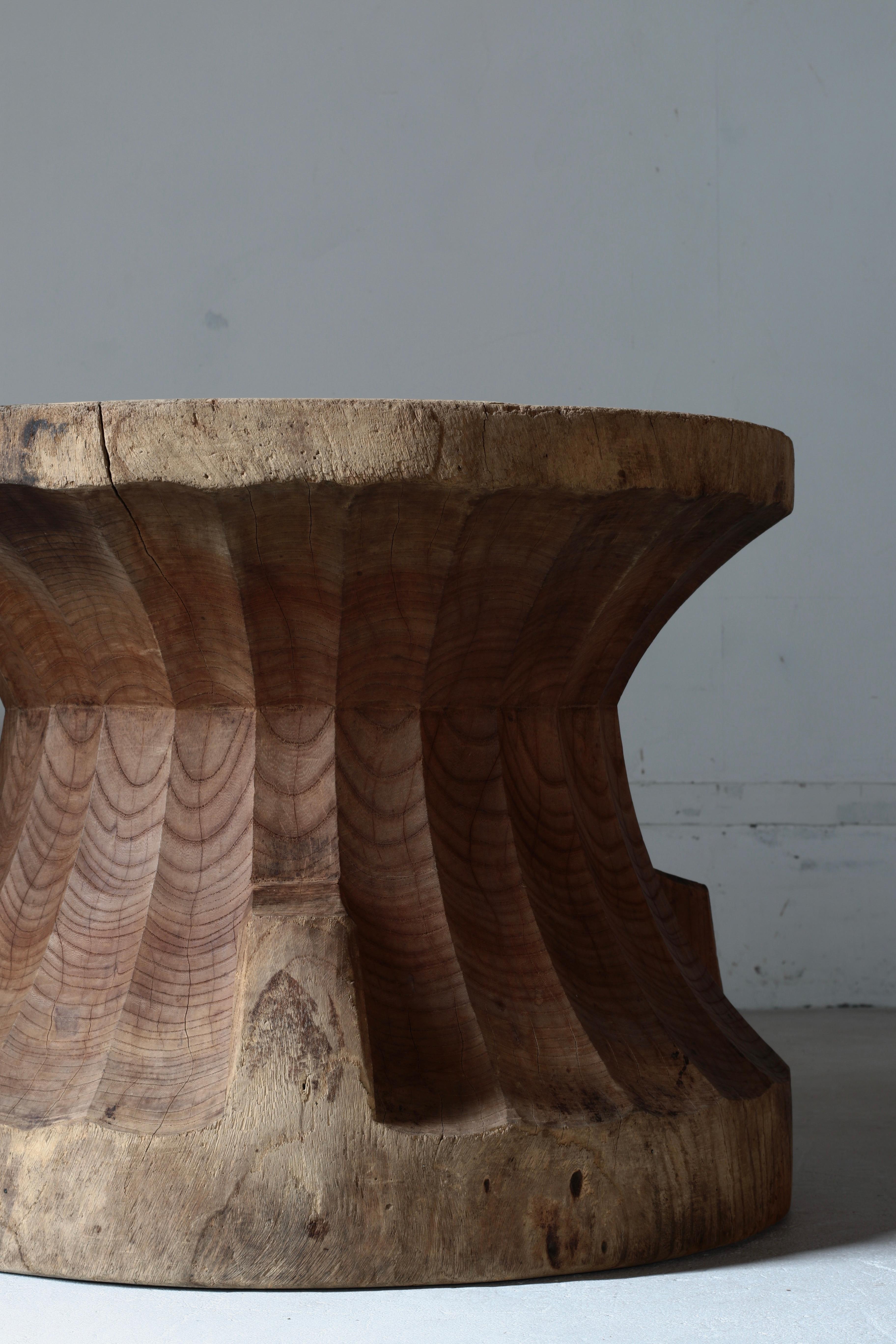 Table basse japonaise ancienne / Table d'appoint / Wabi-sabi Primitive en vente 4